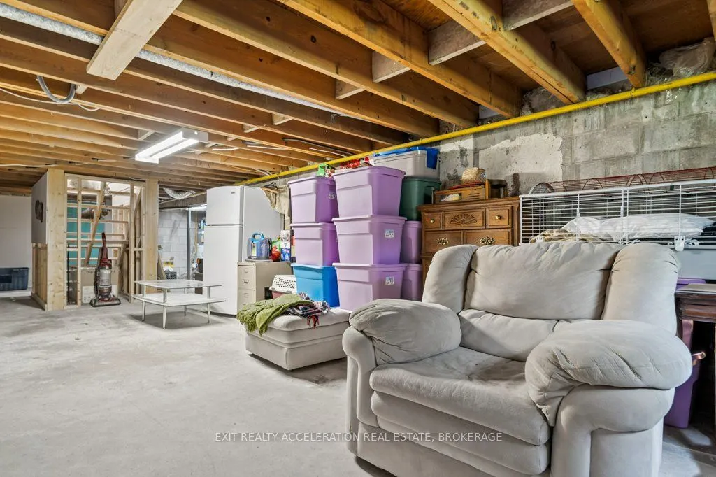 108 Dundas Street