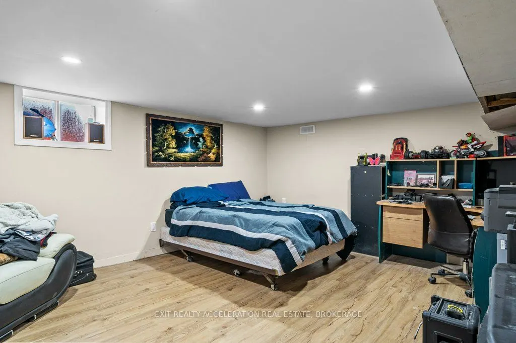 108 Dundas Street