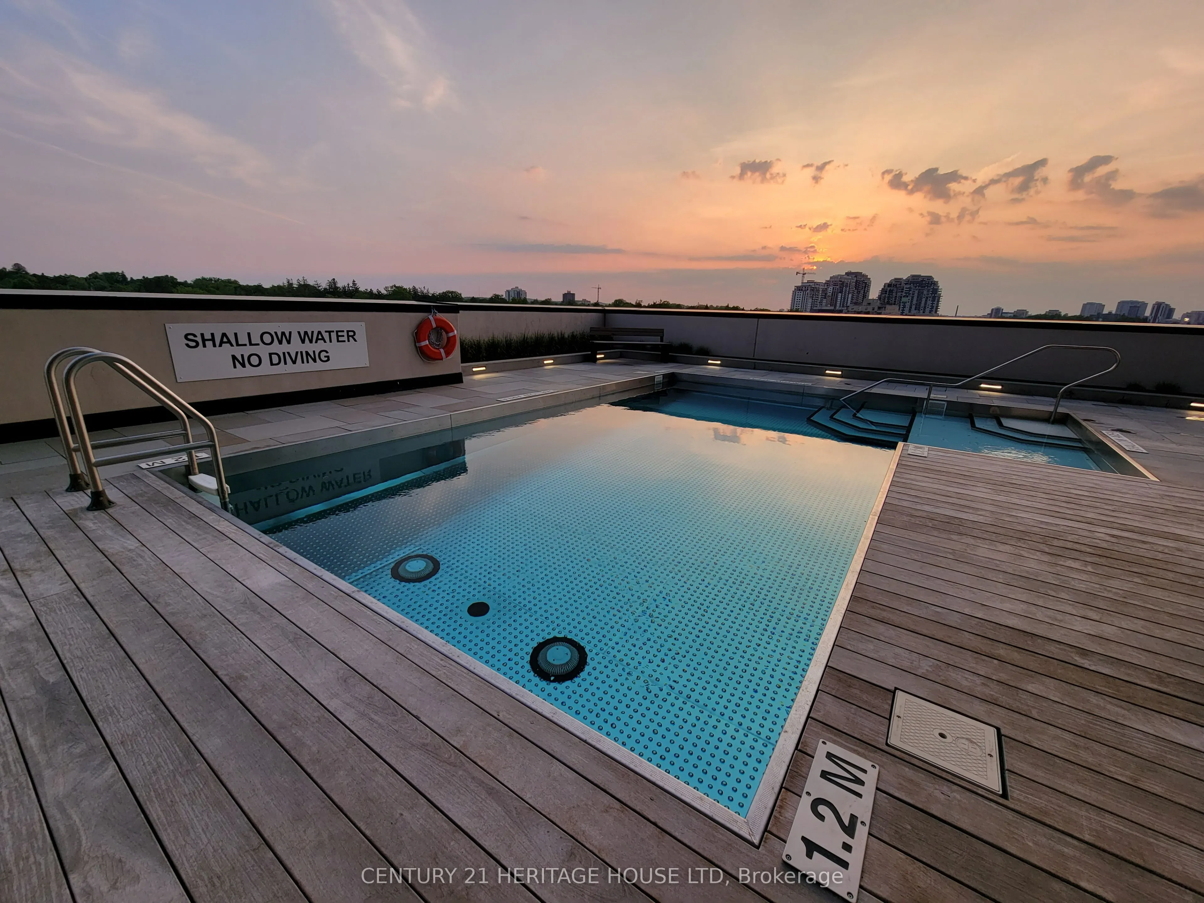181 King Street S, #1311