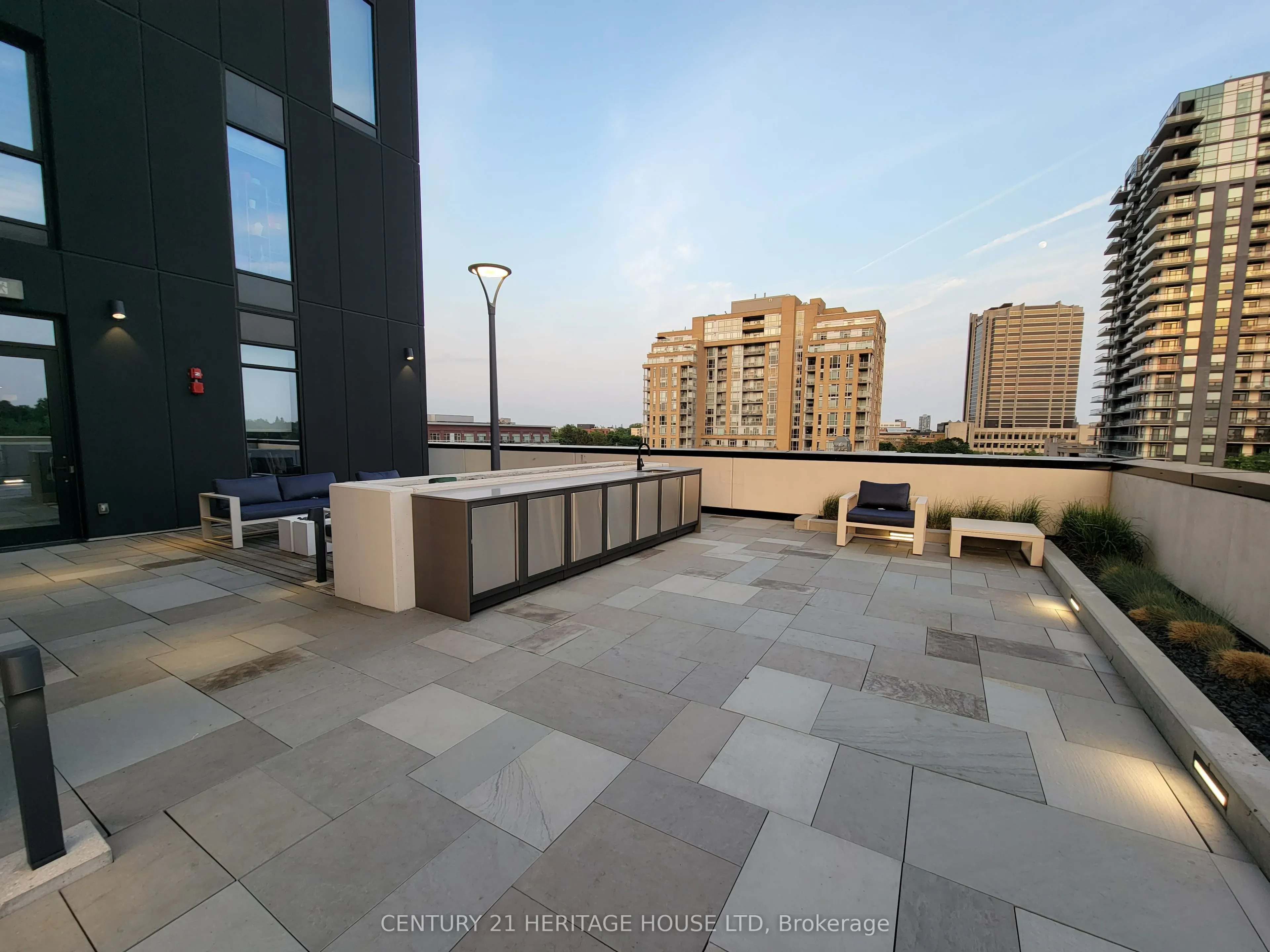 181 King Street S, #1311