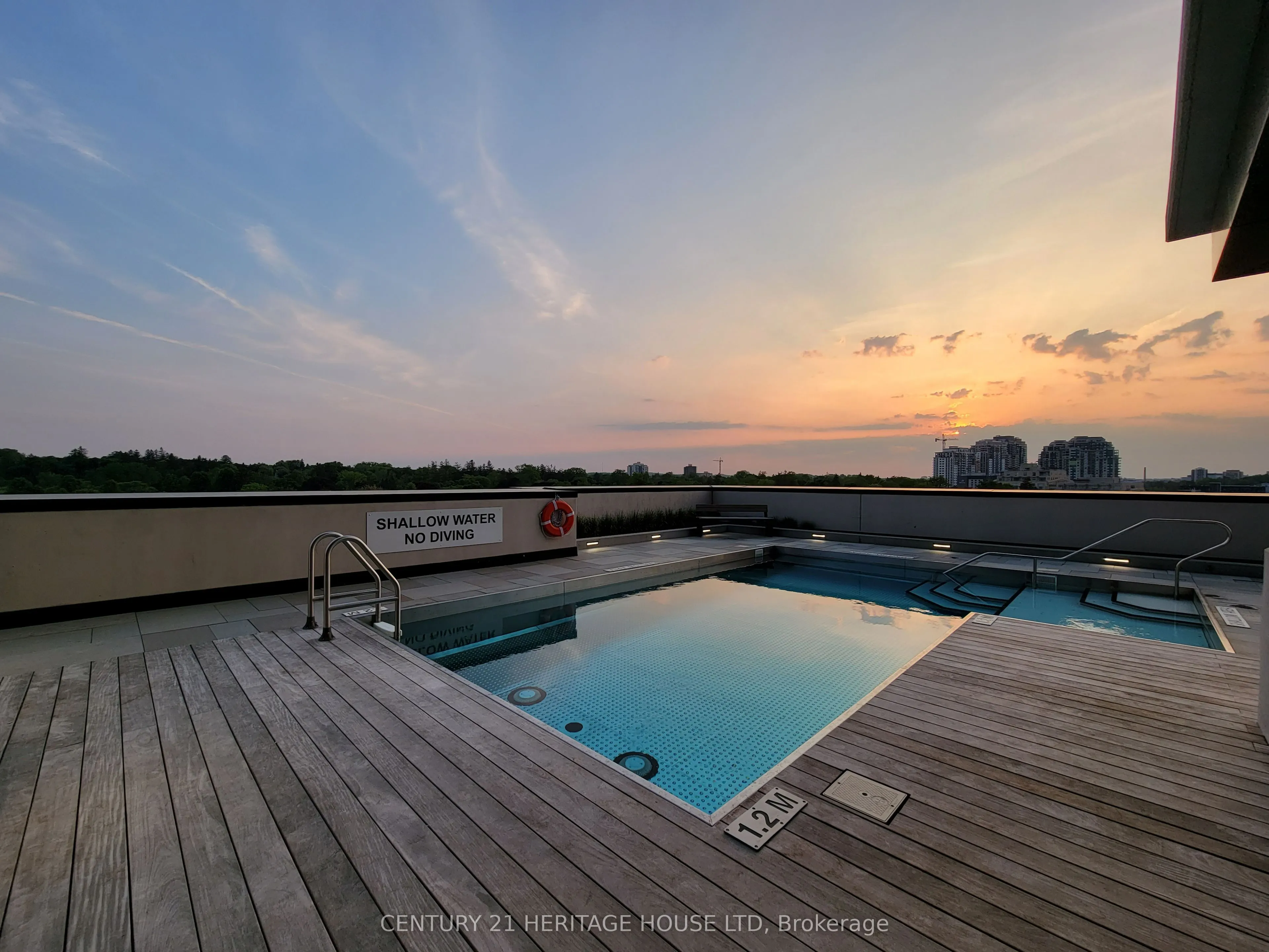 181 King Street S, #1311