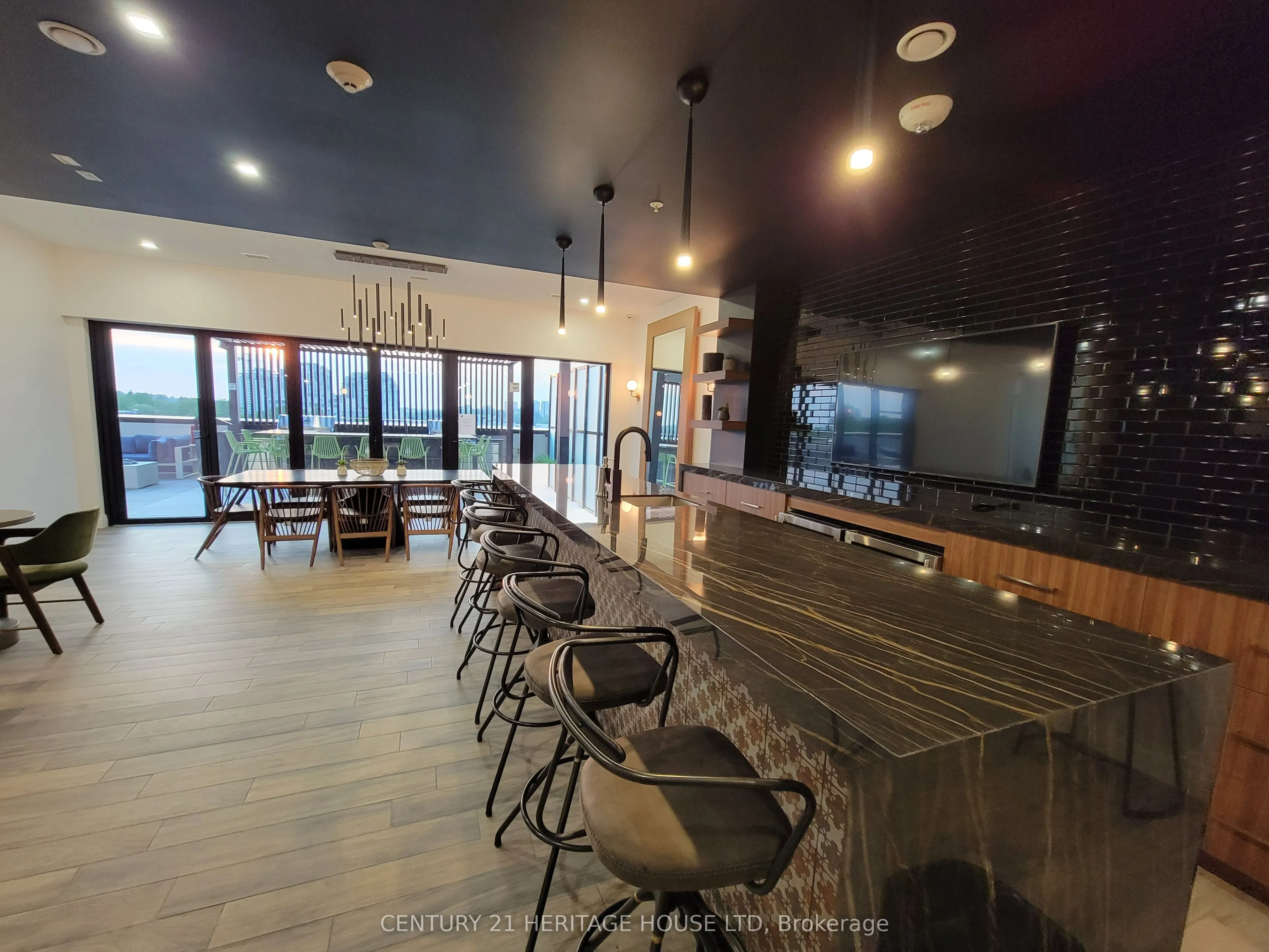 181 King Street S, #1311