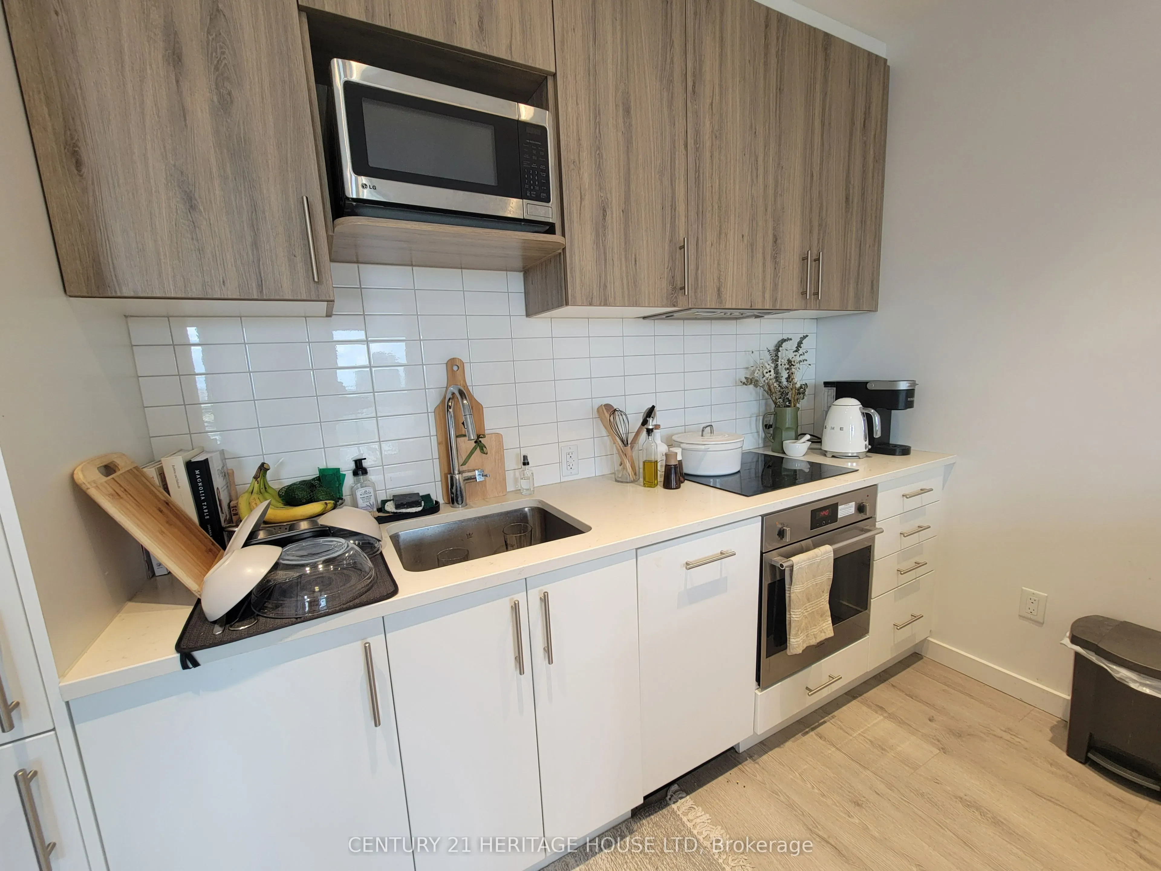 181 King Street S, #1311