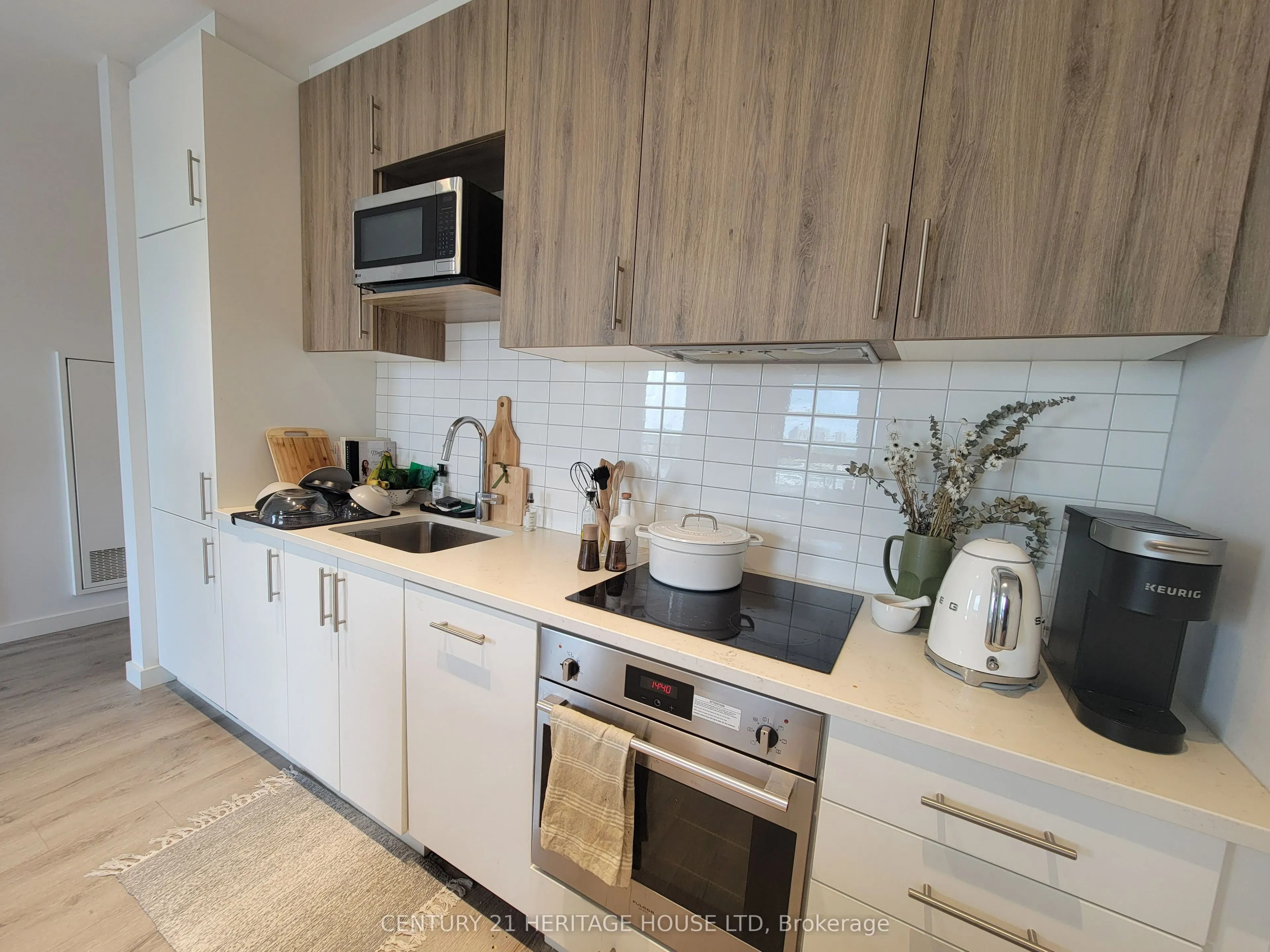 181 King Street S, #1311