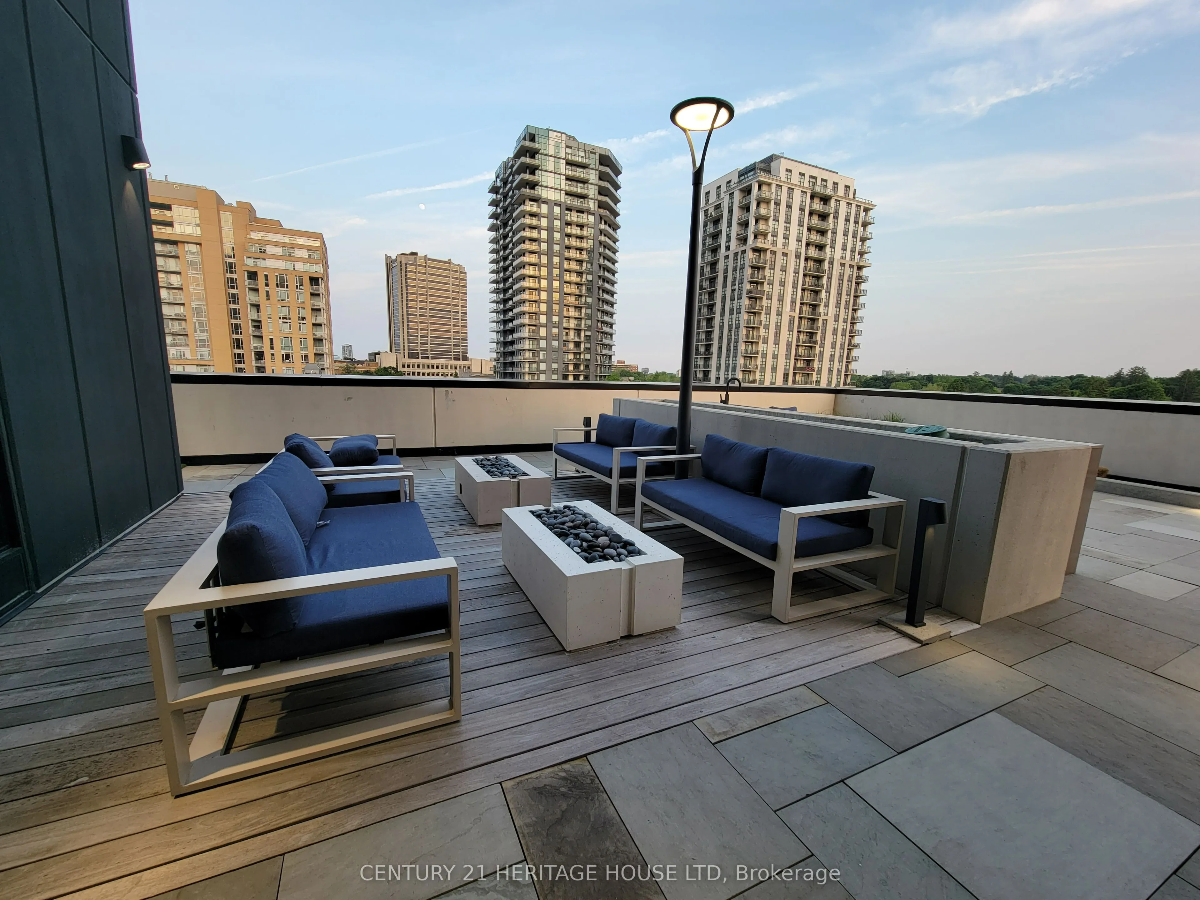 181 King Street S, #1311