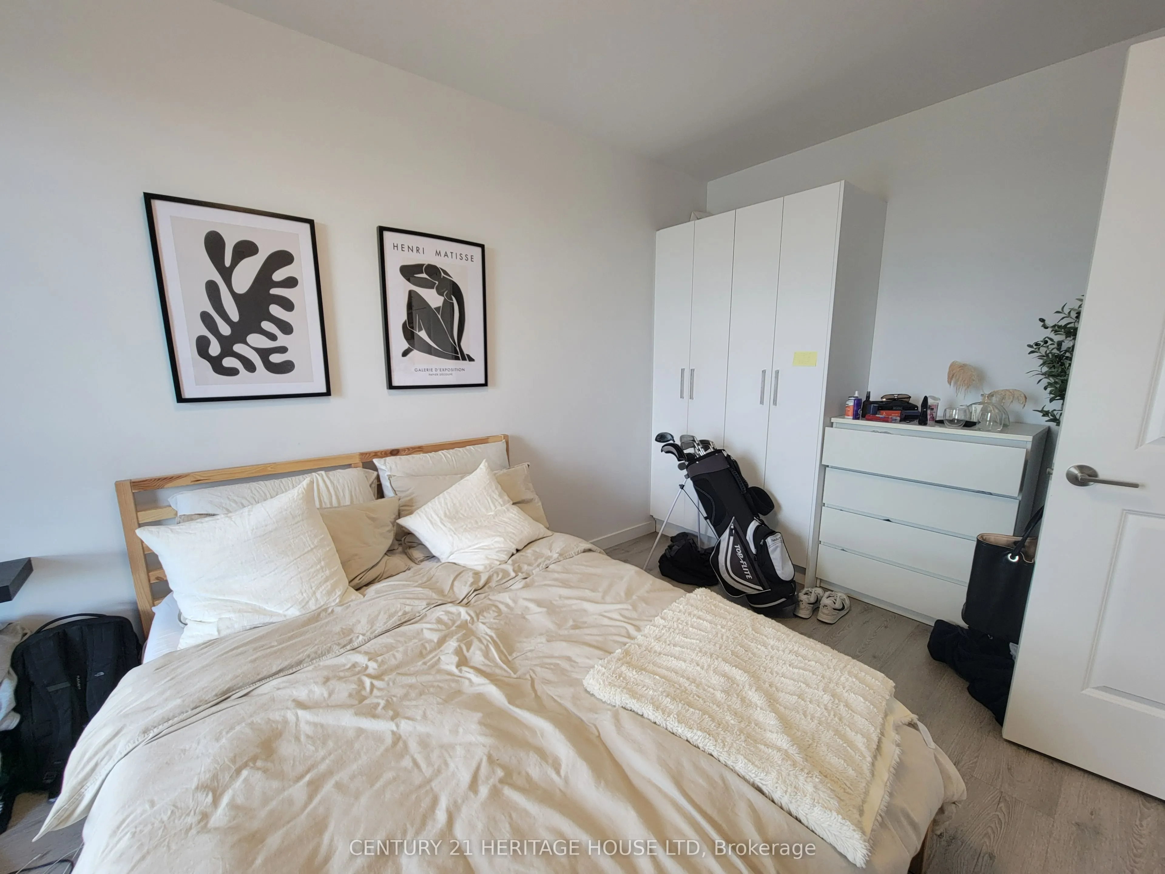 181 King Street S, #1311
