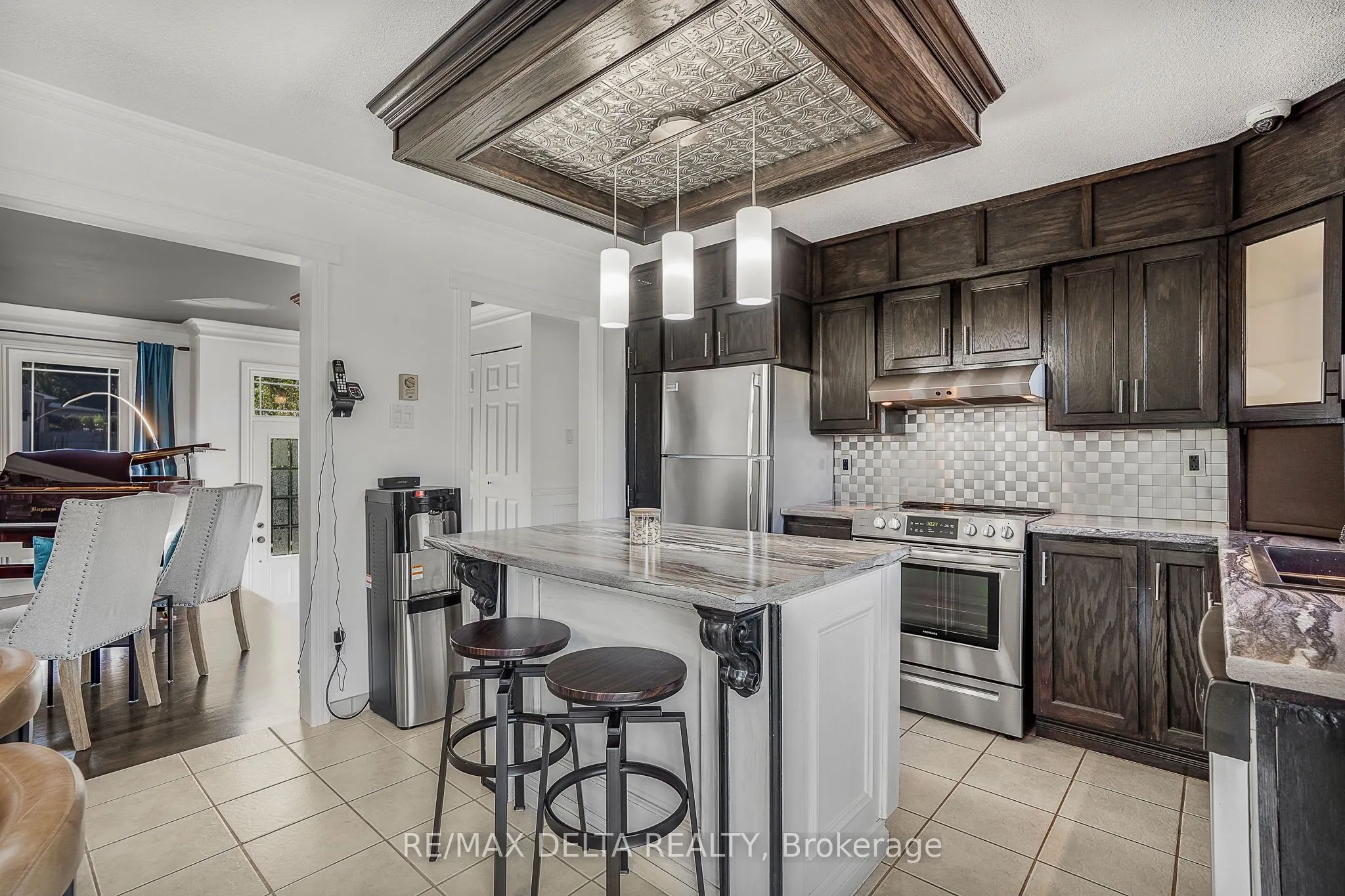 381 Dalrymple Drive