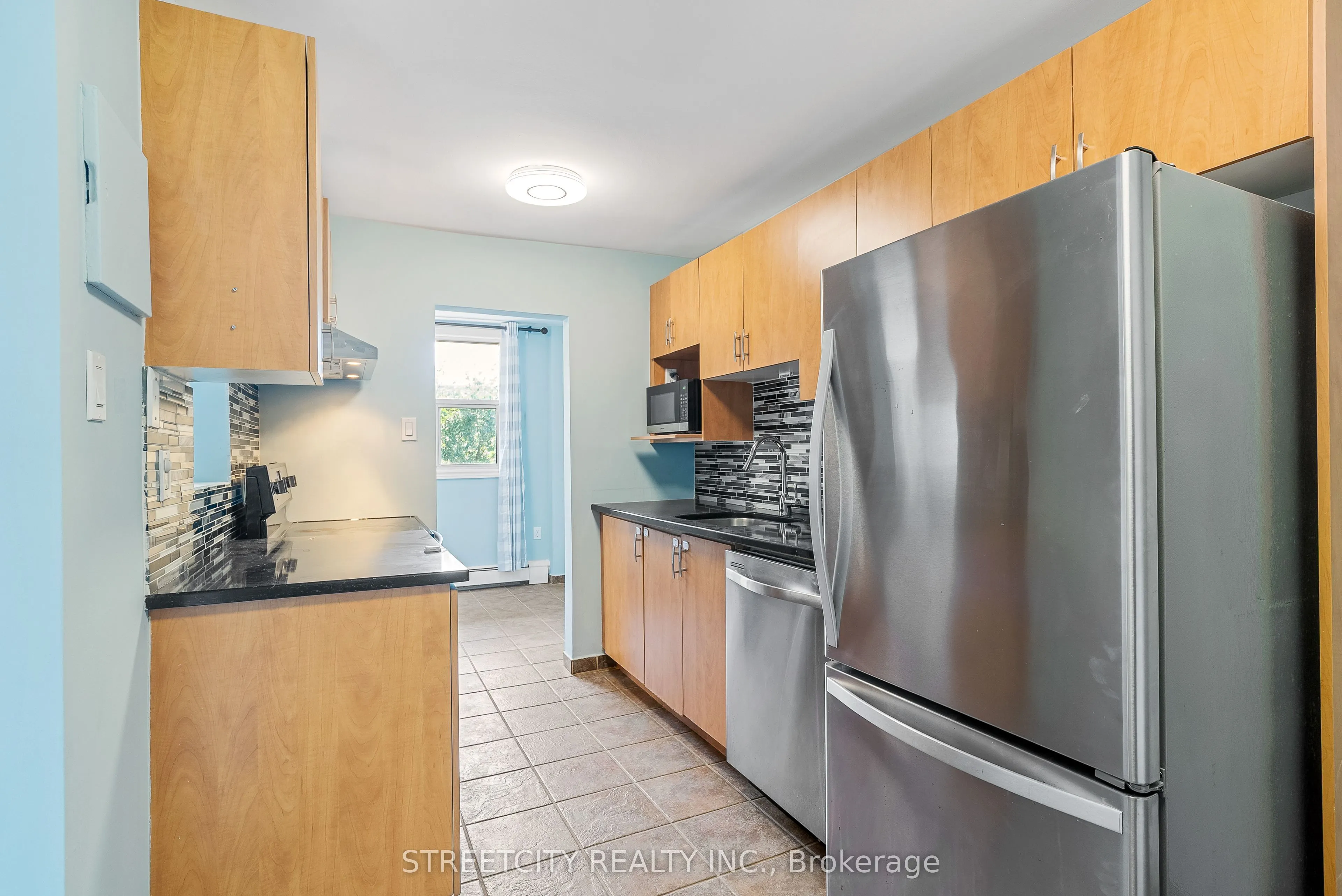 931 Wonderland Road S, #504