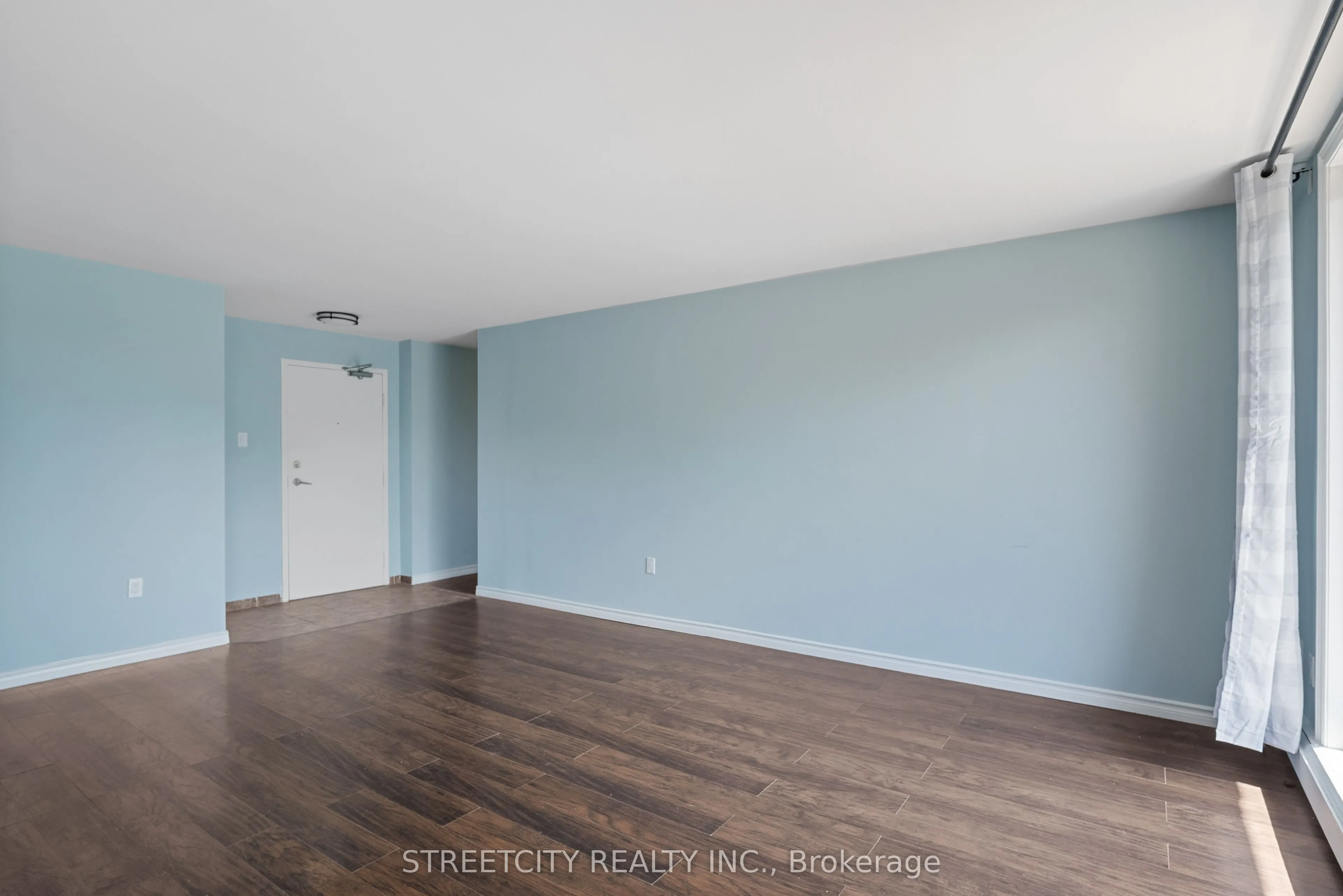 931 Wonderland Road S, #504