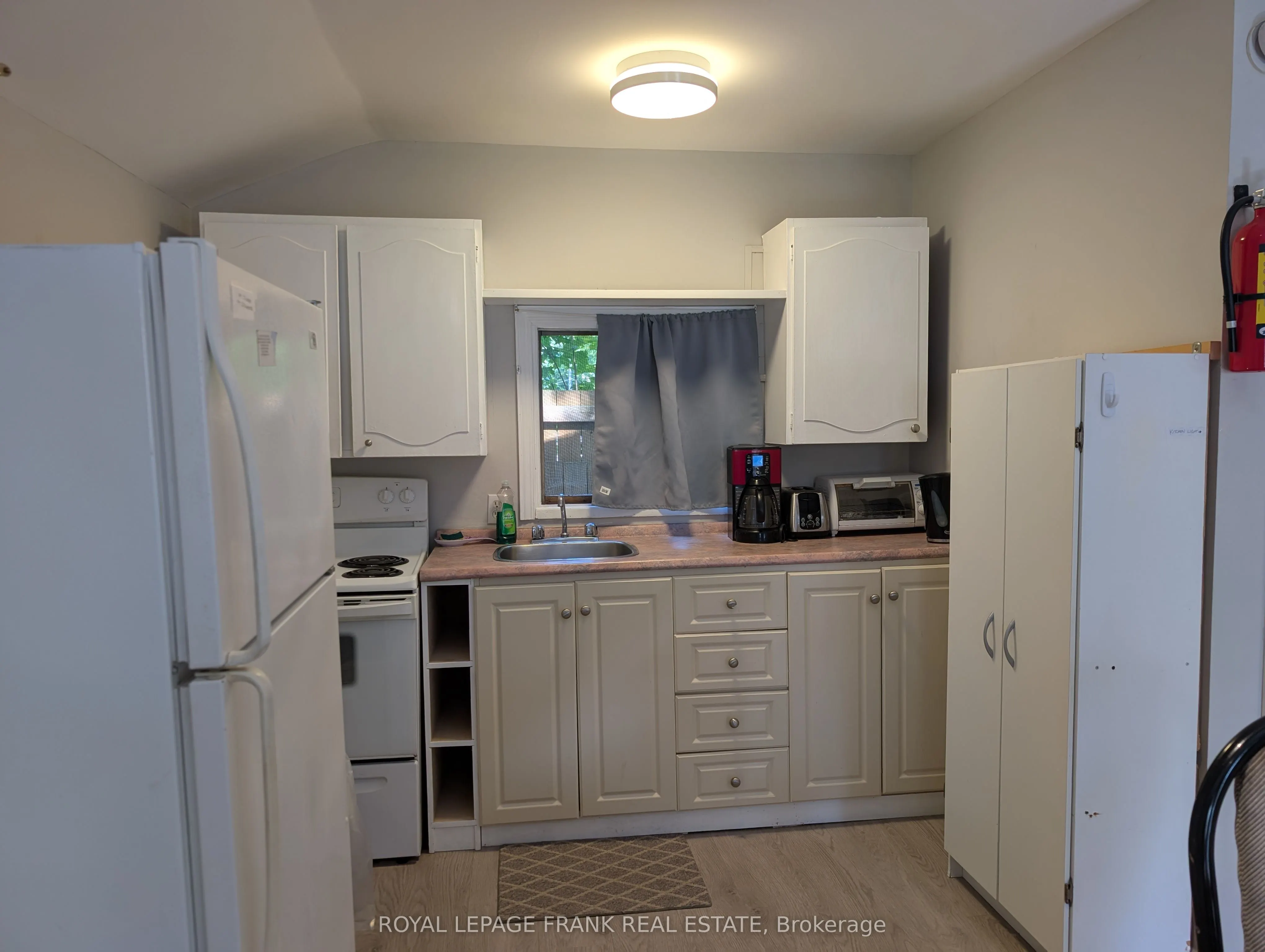 230-232 Lake Dalrymple Road, #4