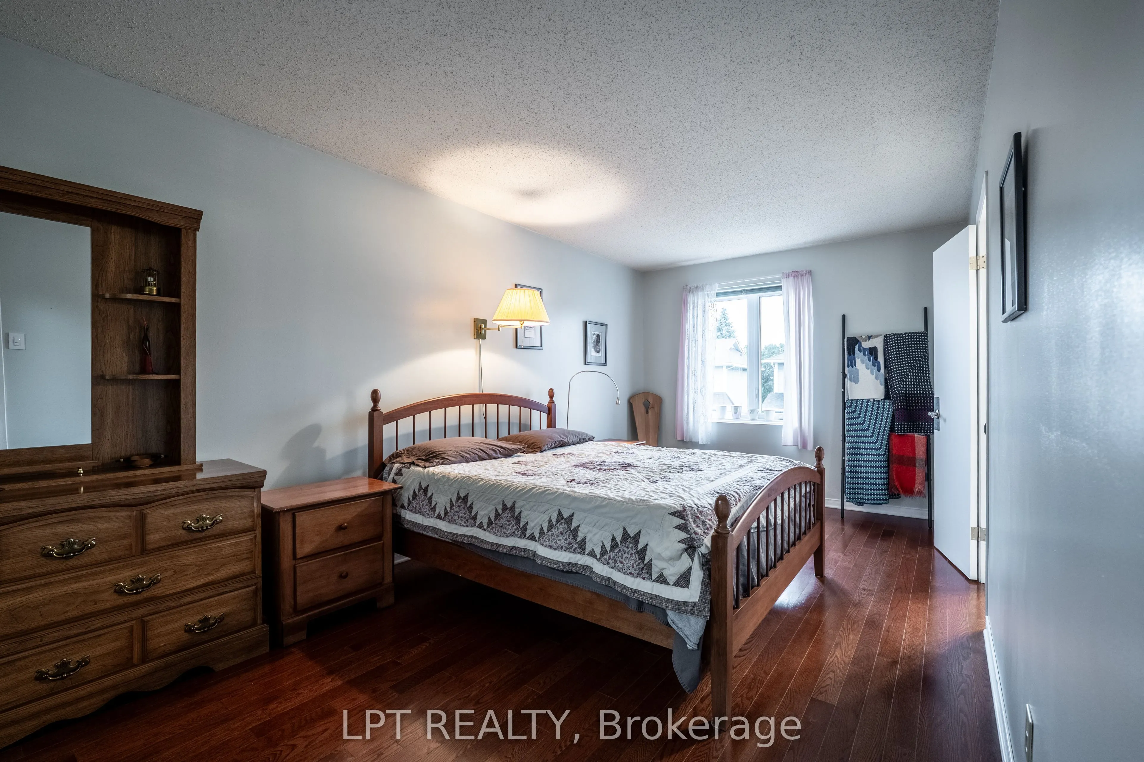 491 Valade Crescent, #33