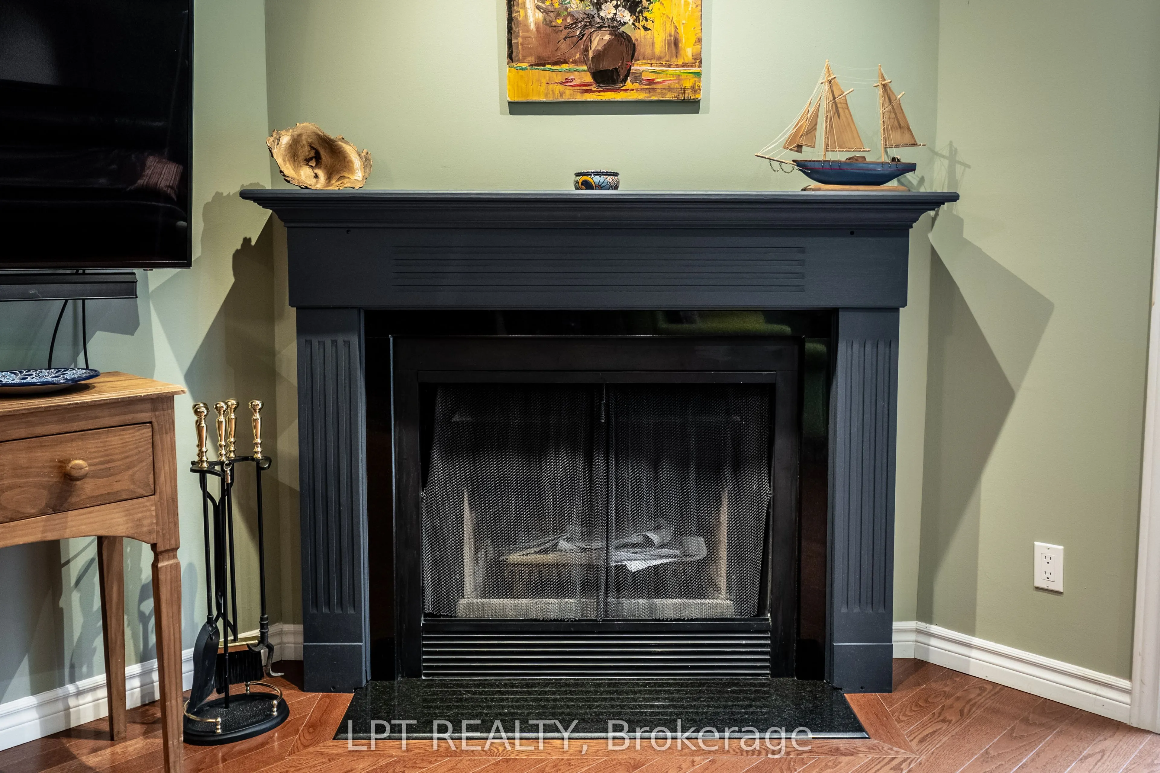 491 Valade Crescent, #33