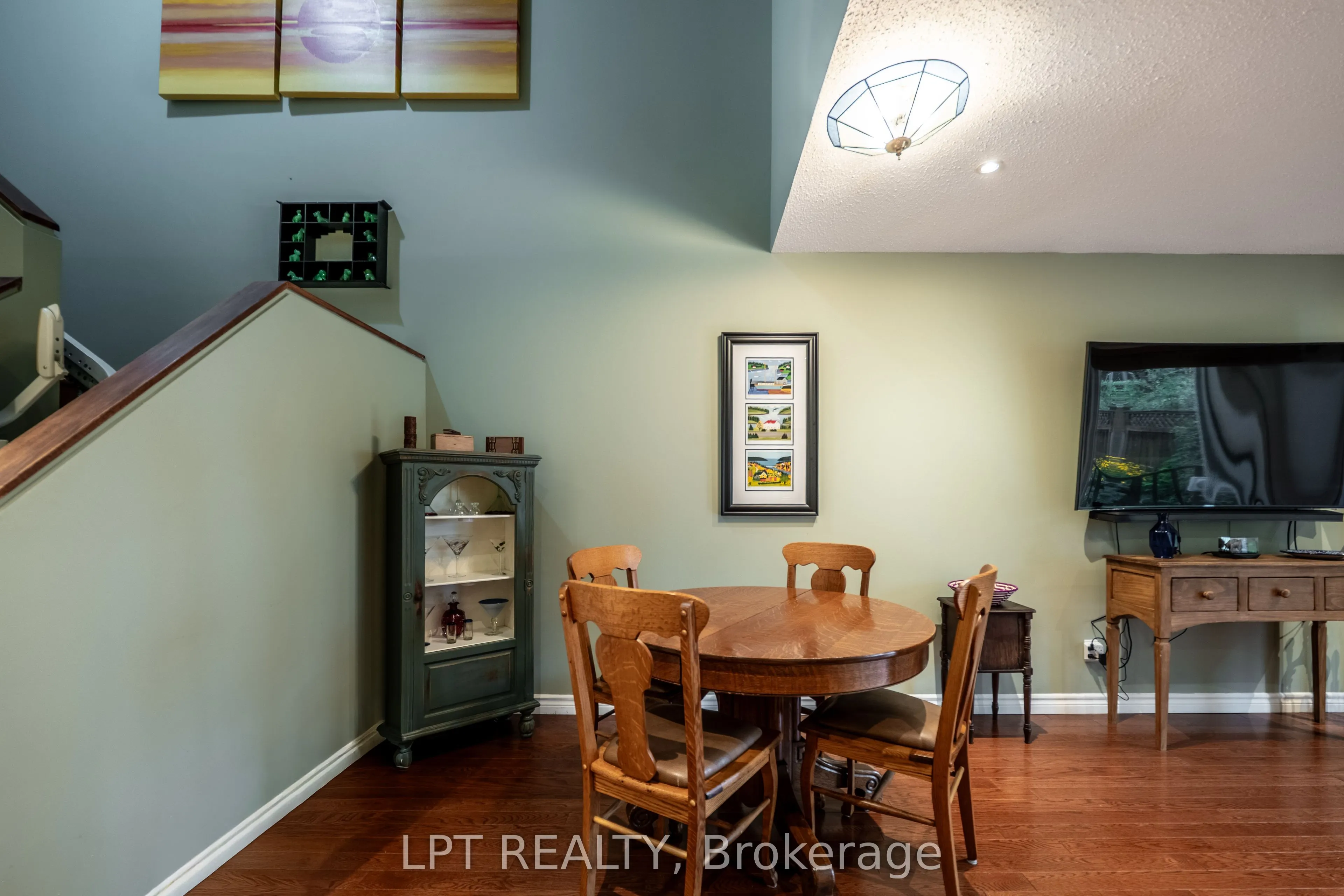 491 Valade Crescent, #33