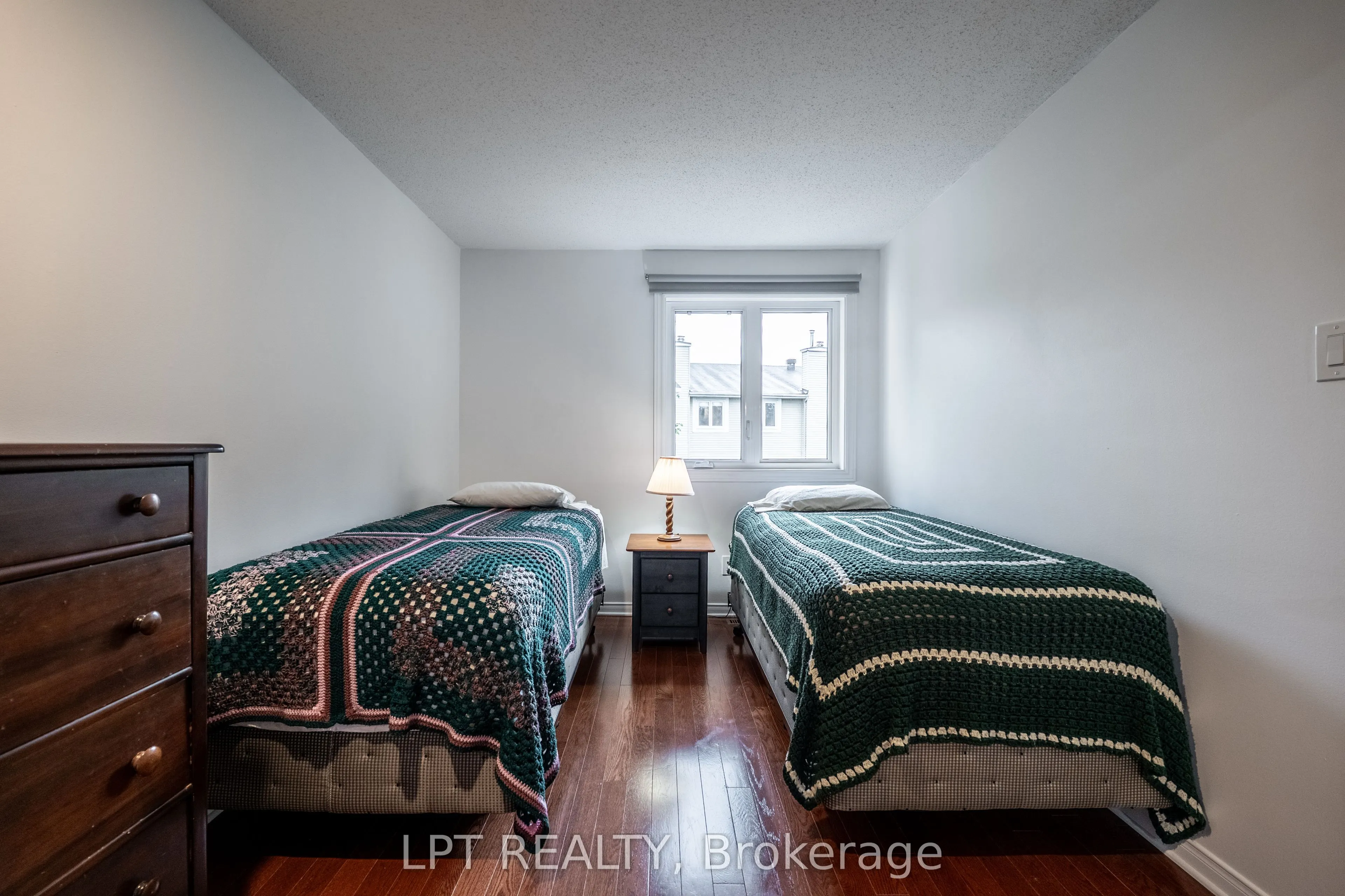 491 Valade Crescent, #33