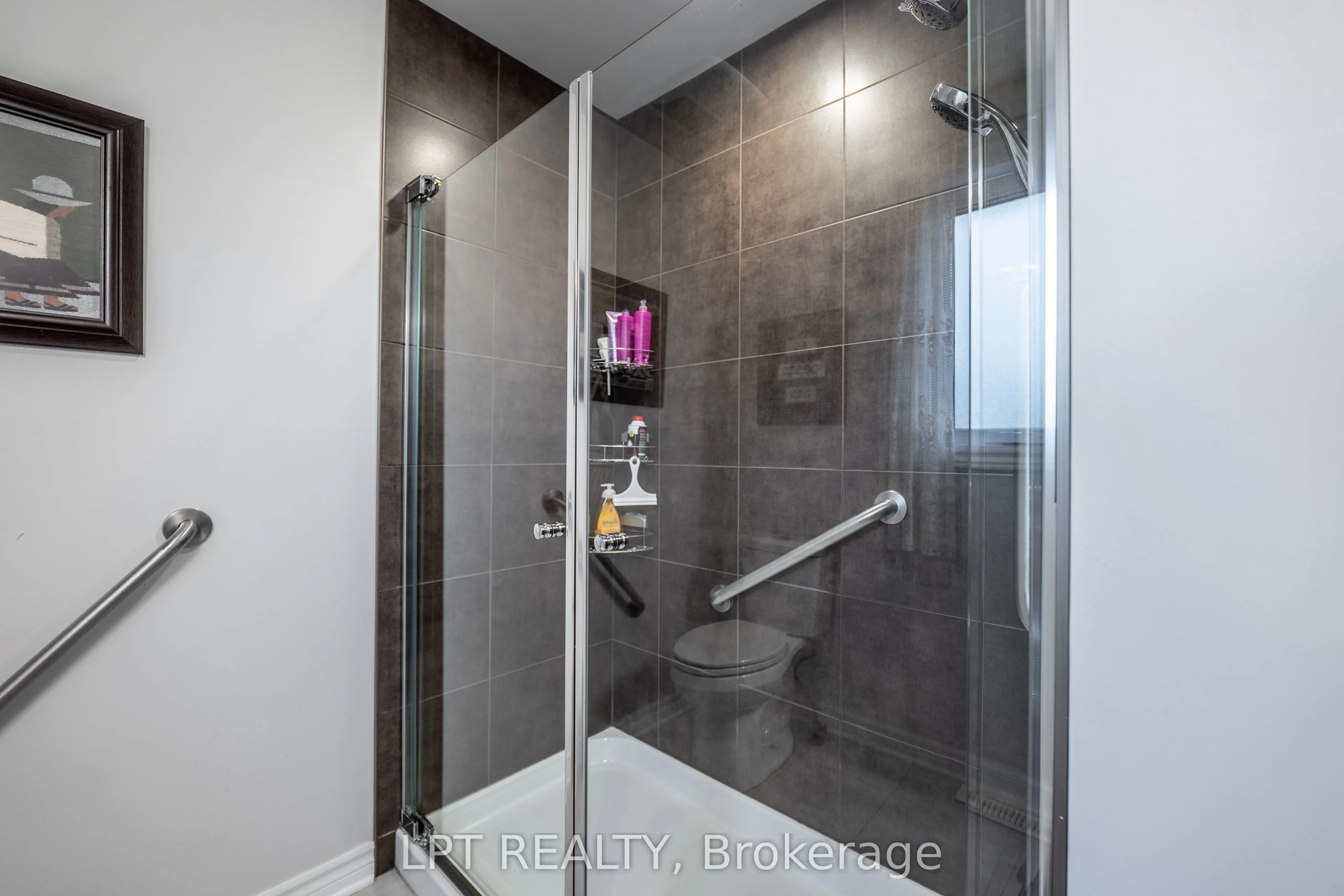 491 Valade Crescent, #33