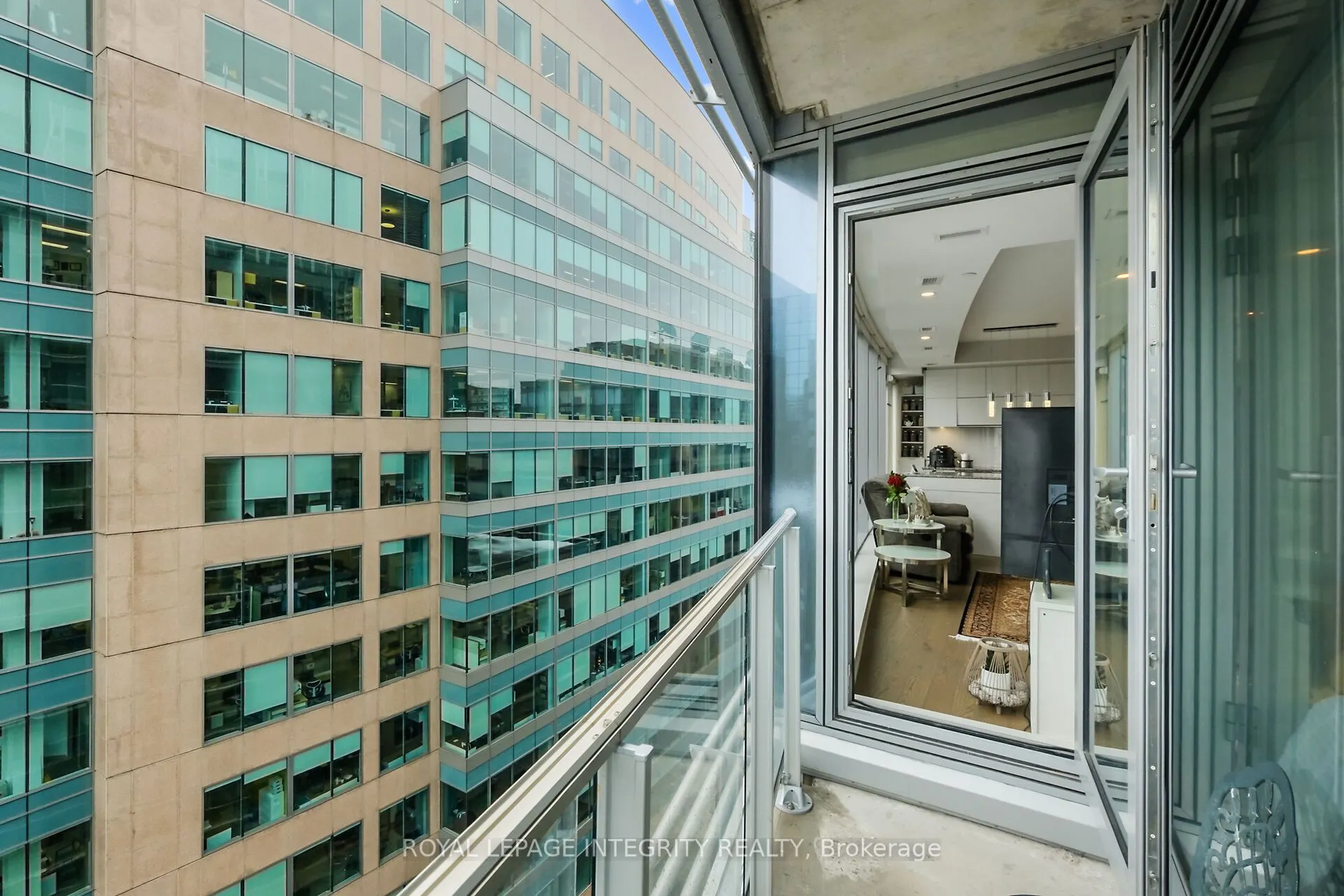 101 Queen Street