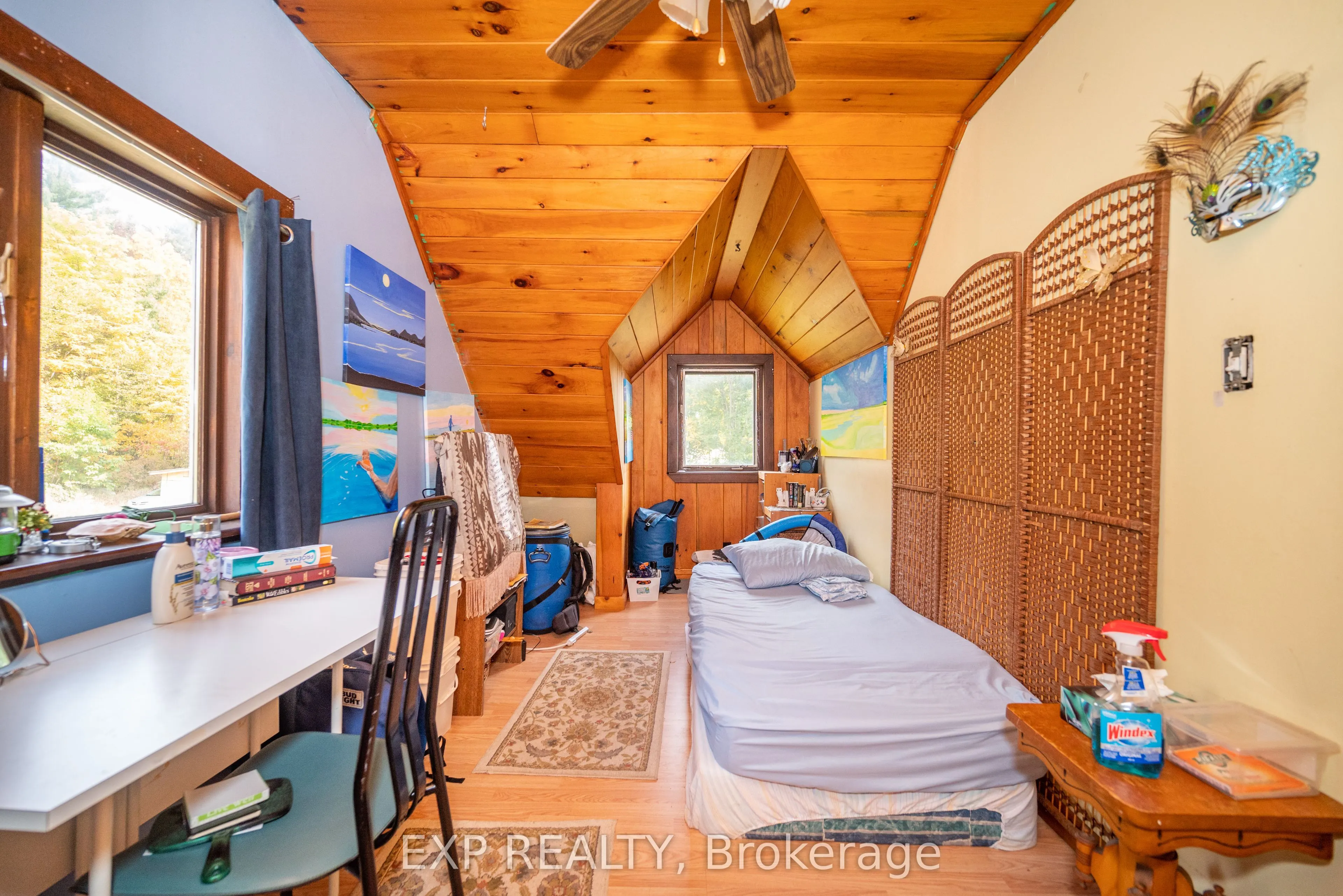 1197 Lower Spruce Hedge Road
