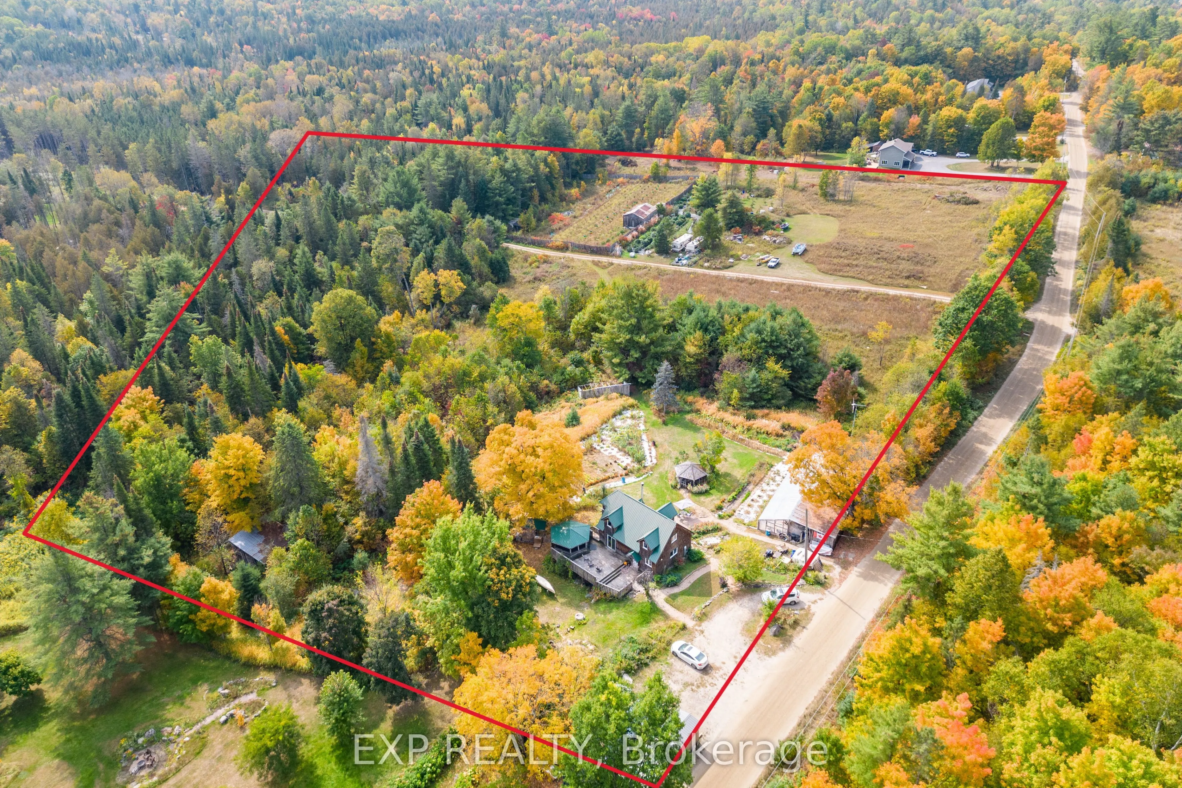 1197 Lower Spruce Hedge Road
