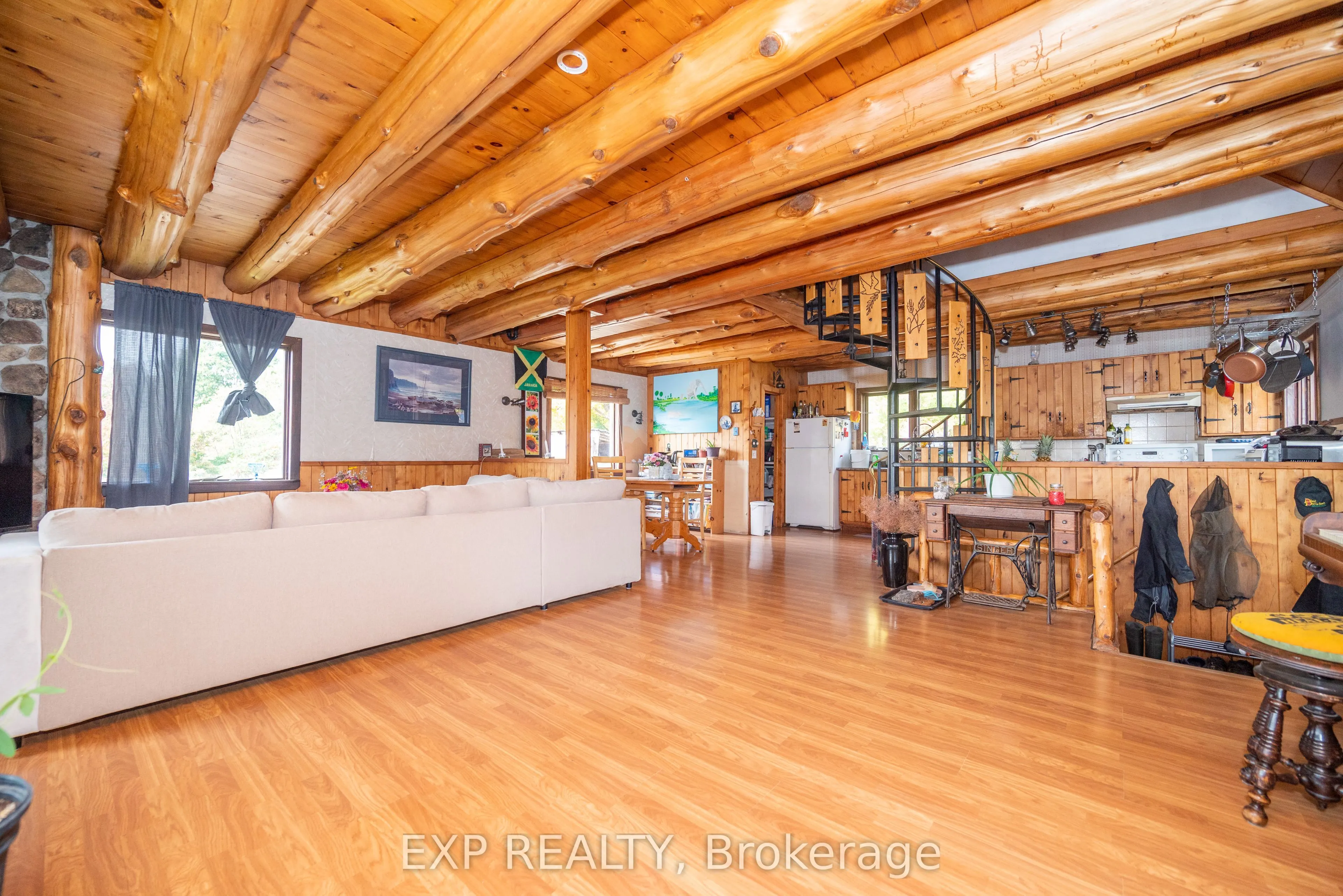 1197 Lower Spruce Hedge Road