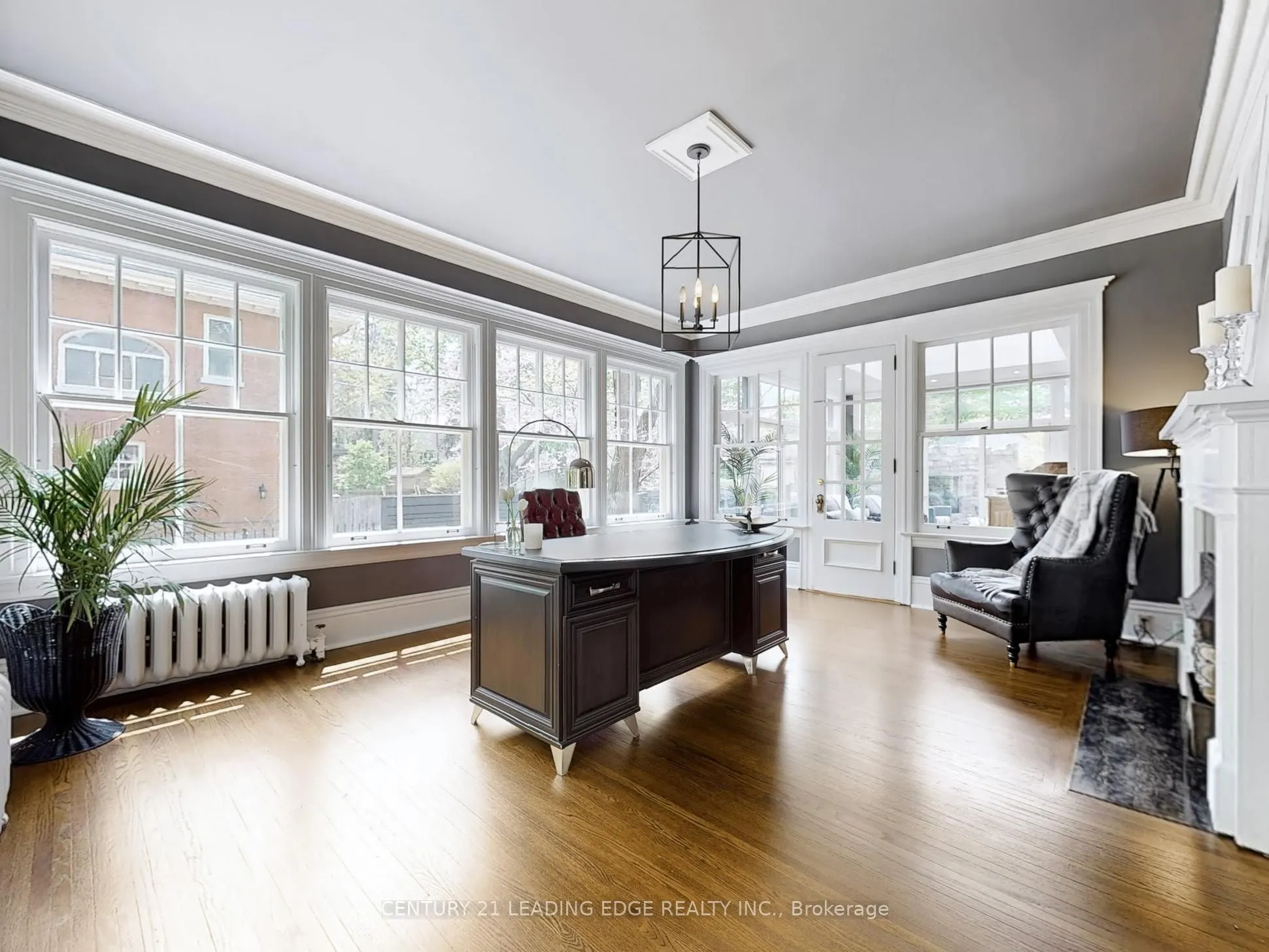 18 BRANT Road N