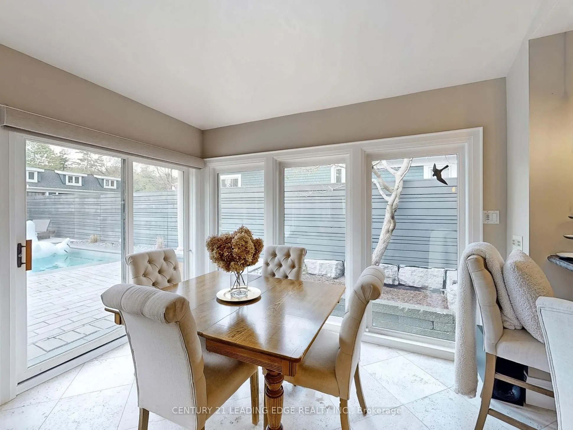 18 BRANT Road N