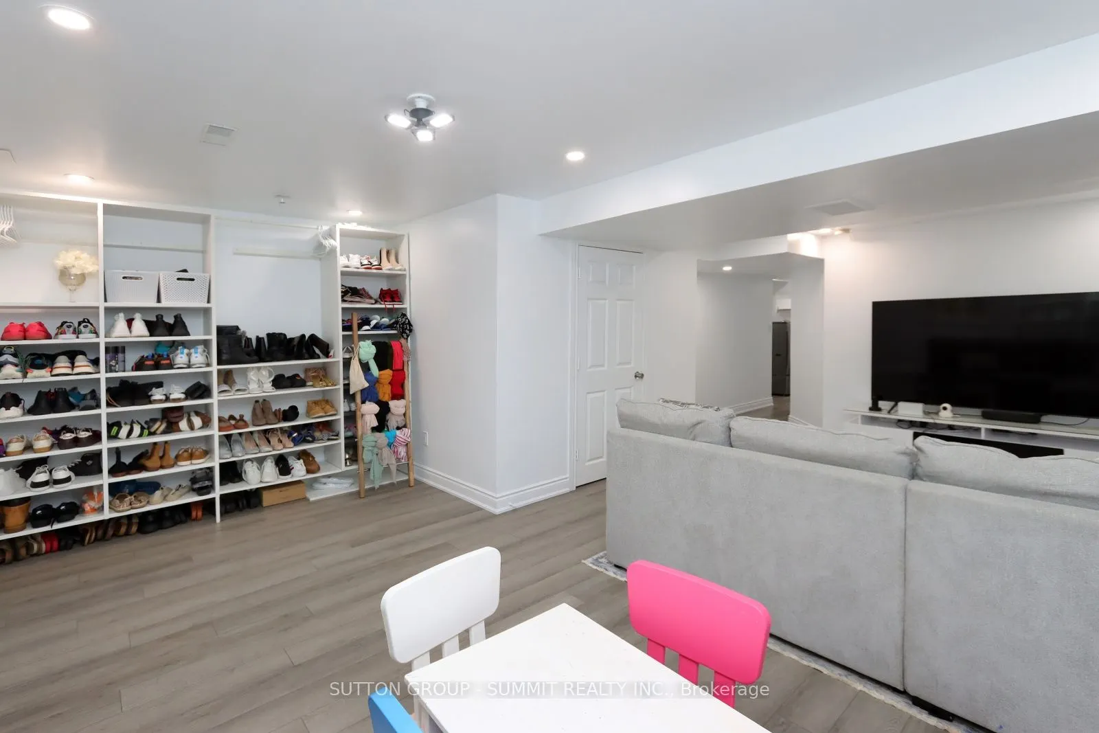 1771 Upper Wentworth Street, #25