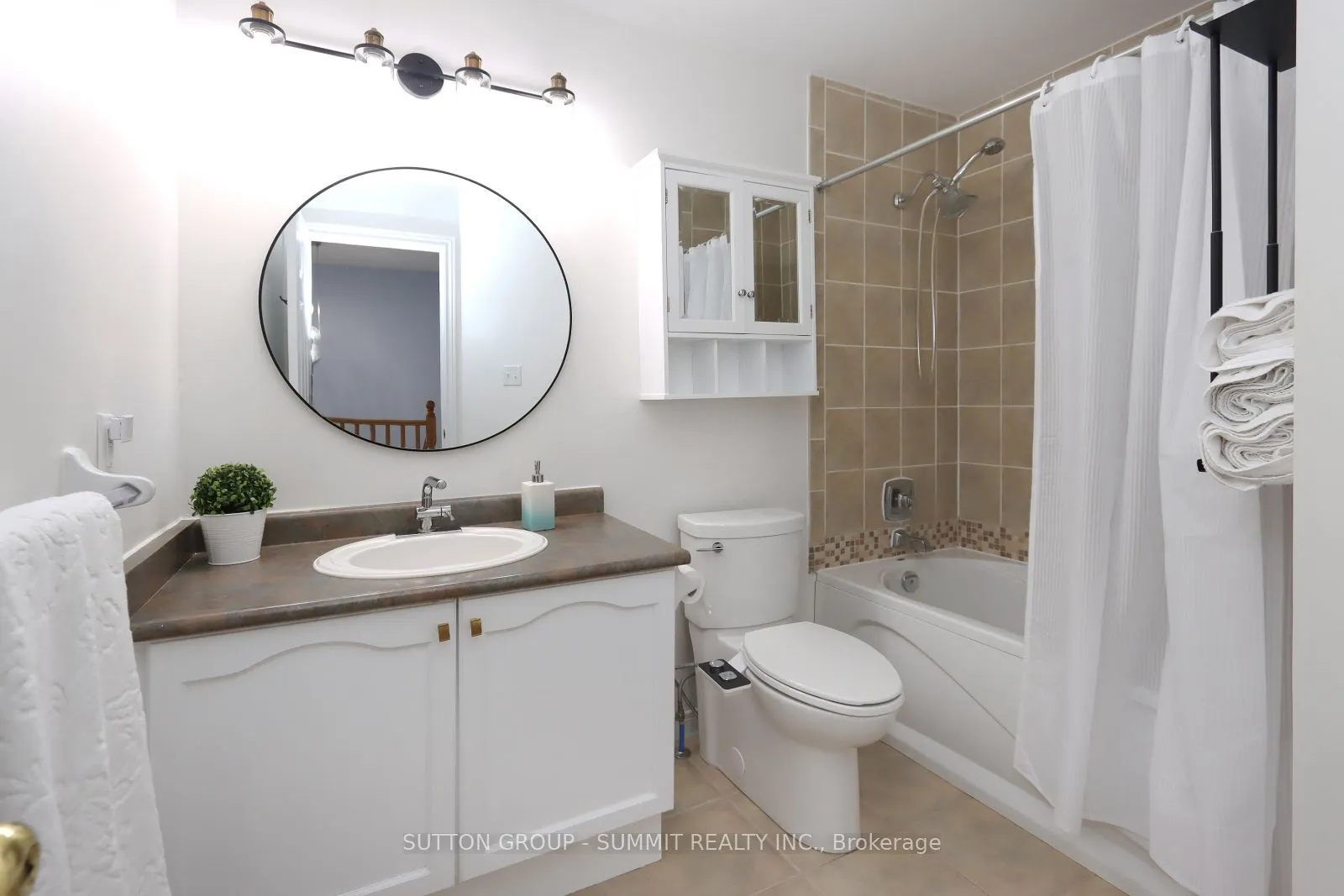 1771 Upper Wentworth Street, #25