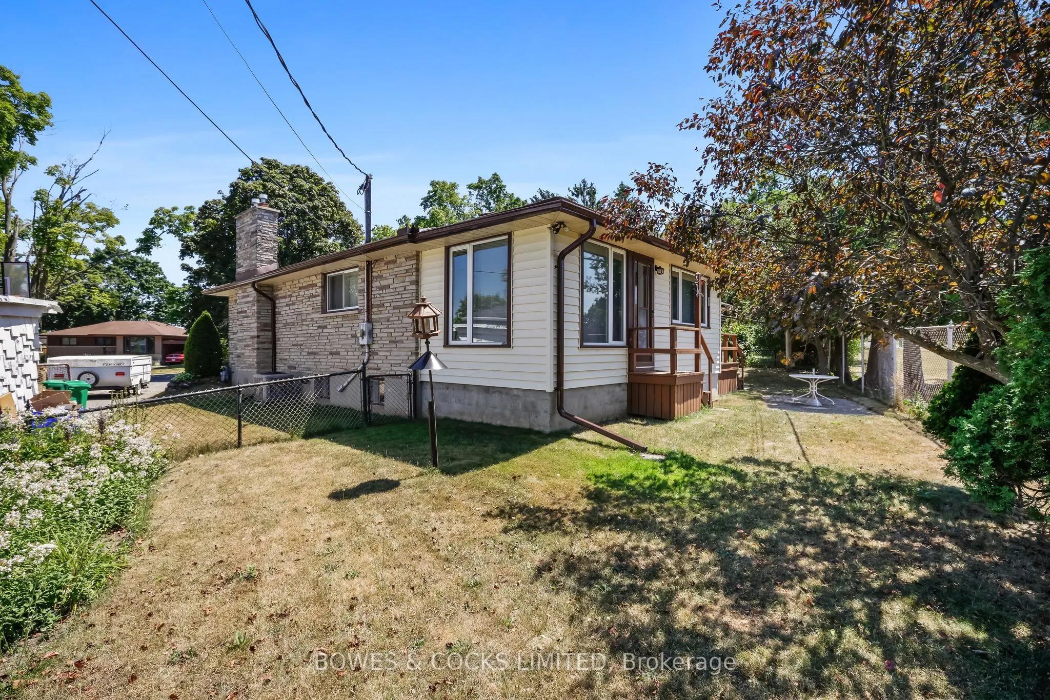 905 Glenholme Avenue