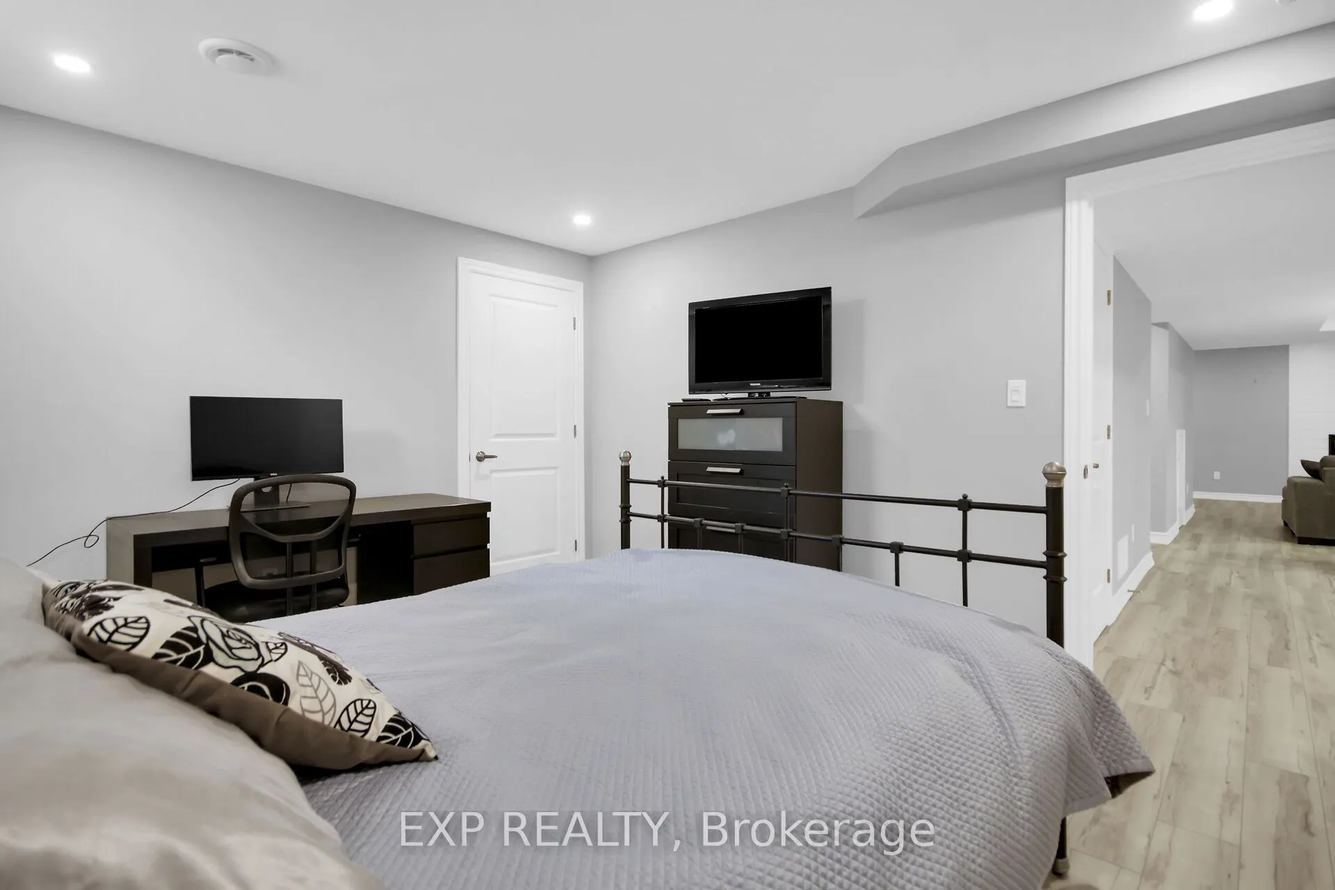 2629 Watermusic Bay Crescent