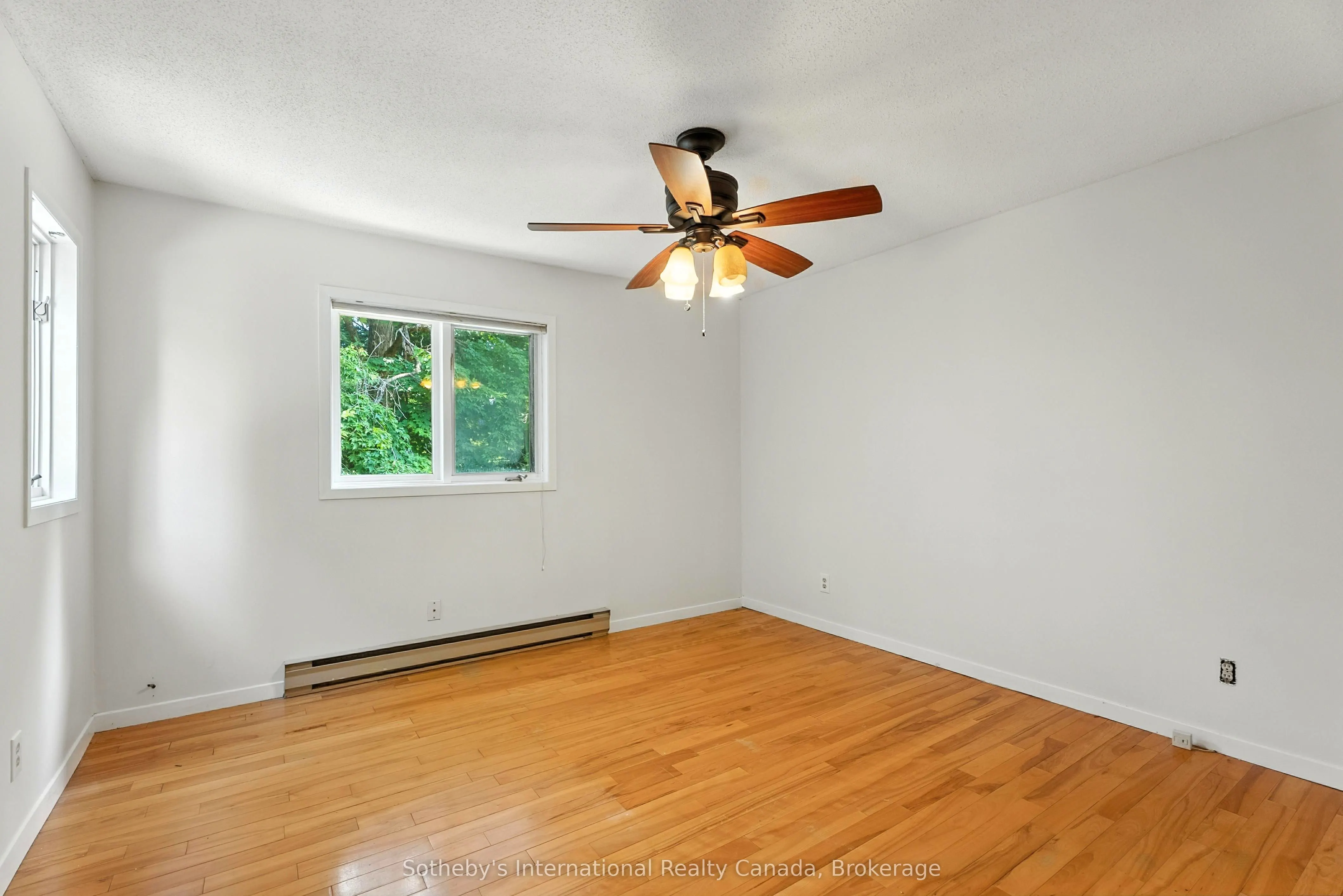 49 Southbank Drive, #10