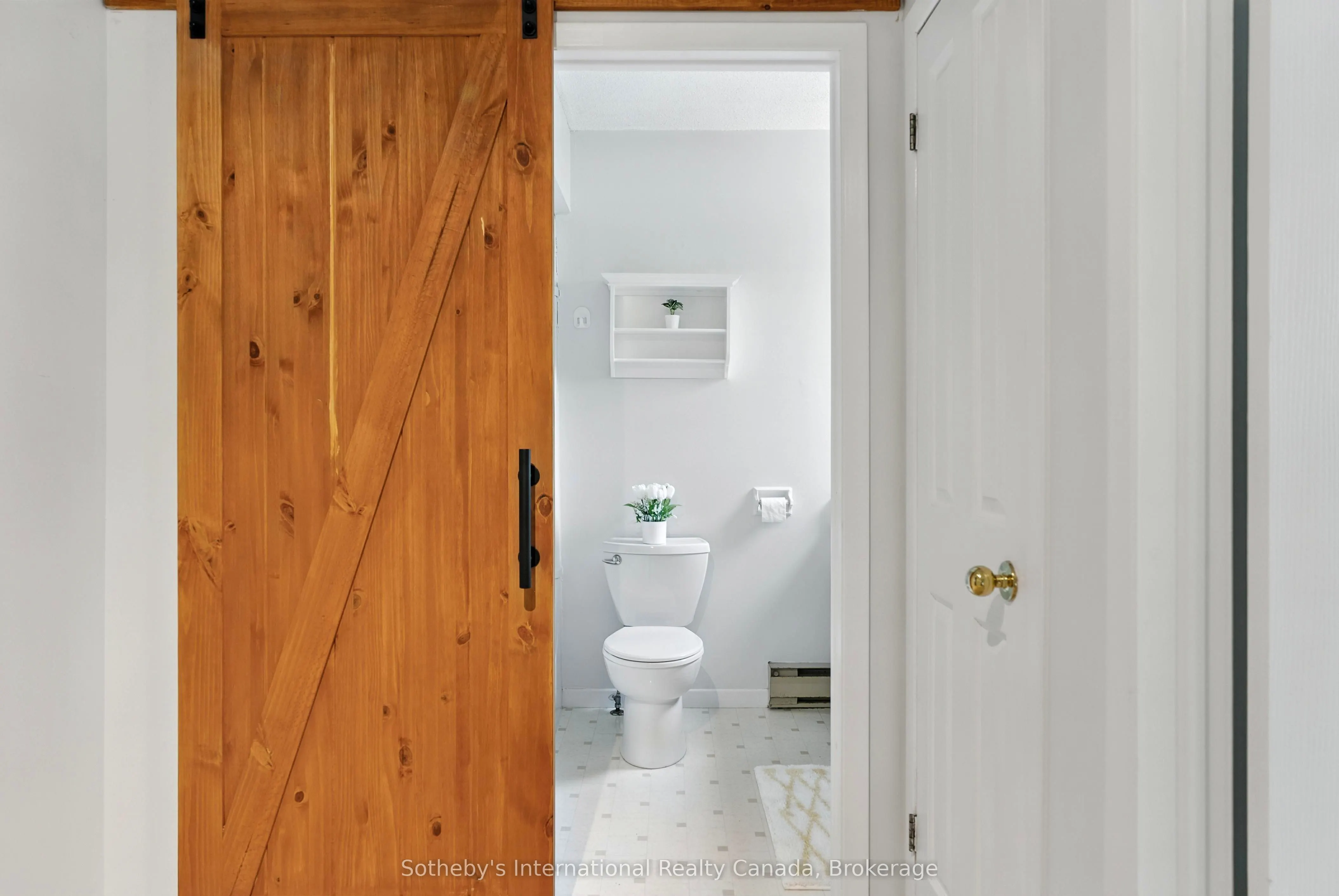 49 Southbank Drive, #10
