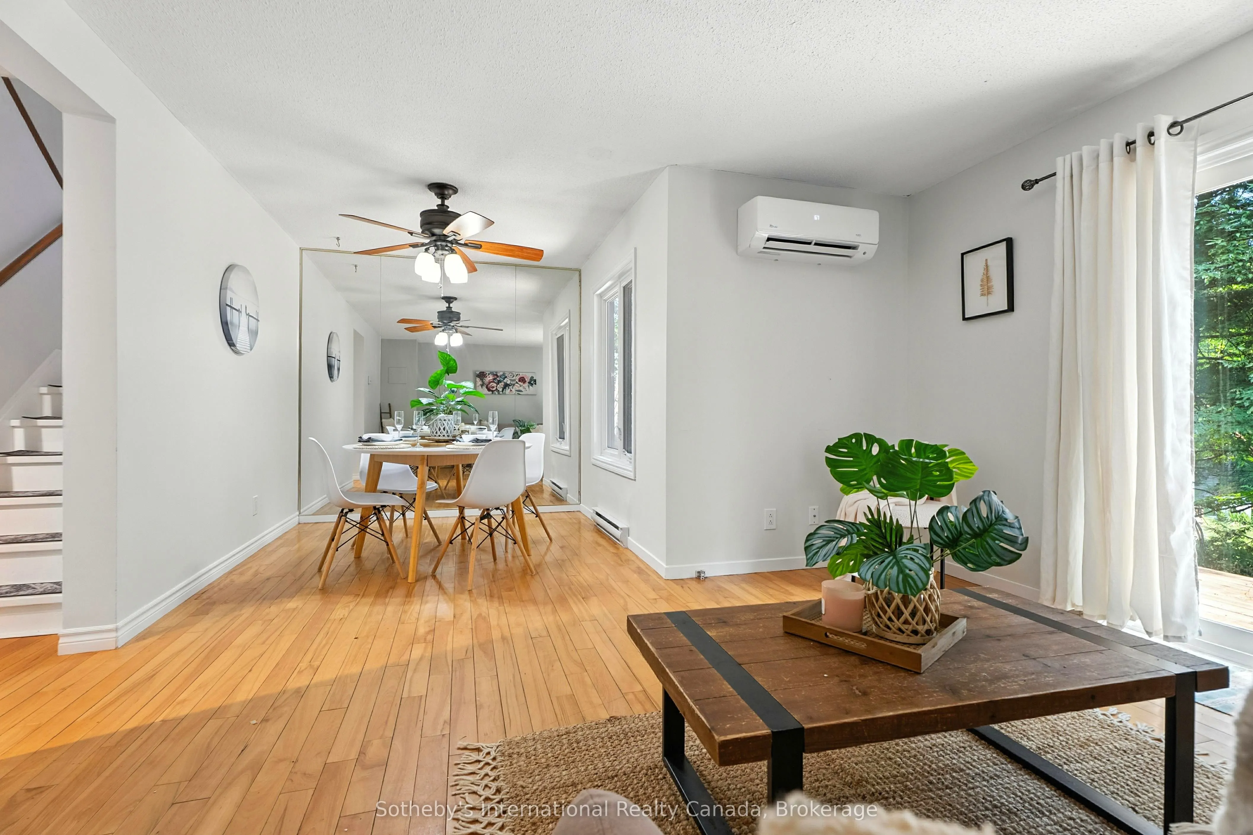 49 Southbank Drive, #10
