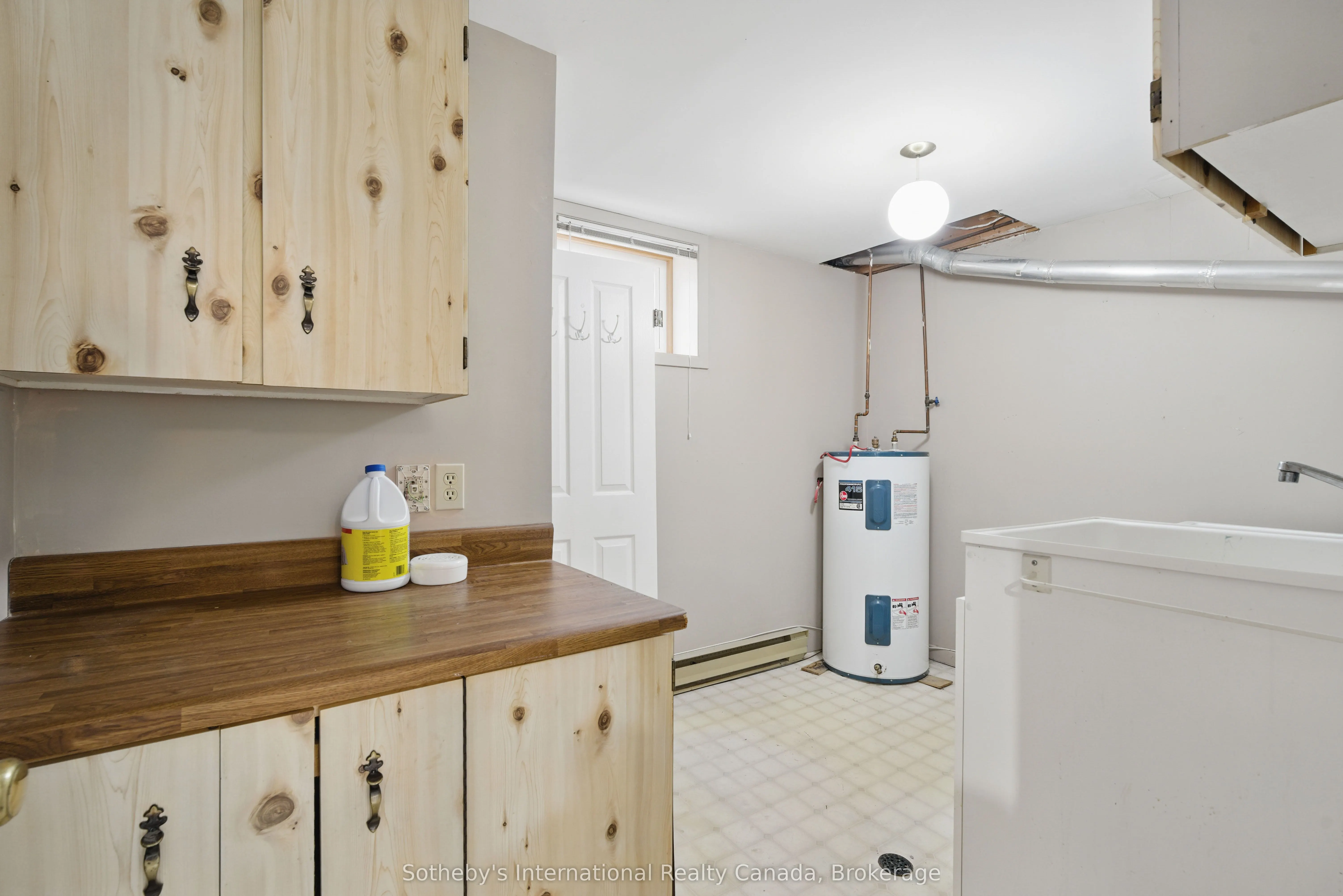 49 Southbank Drive, #10