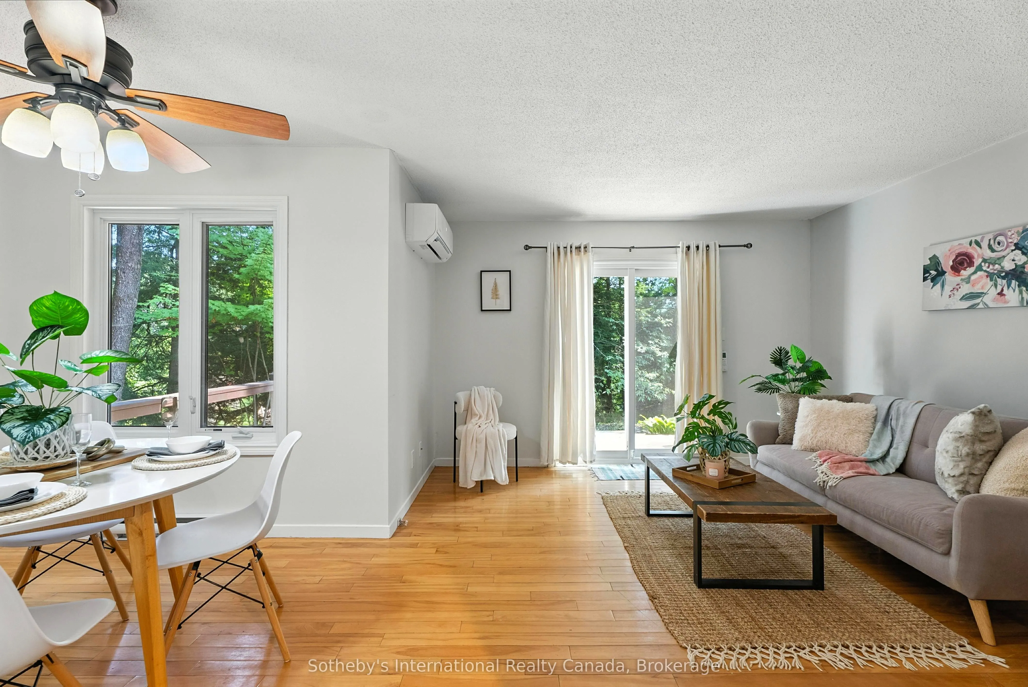 49 Southbank Drive, #10