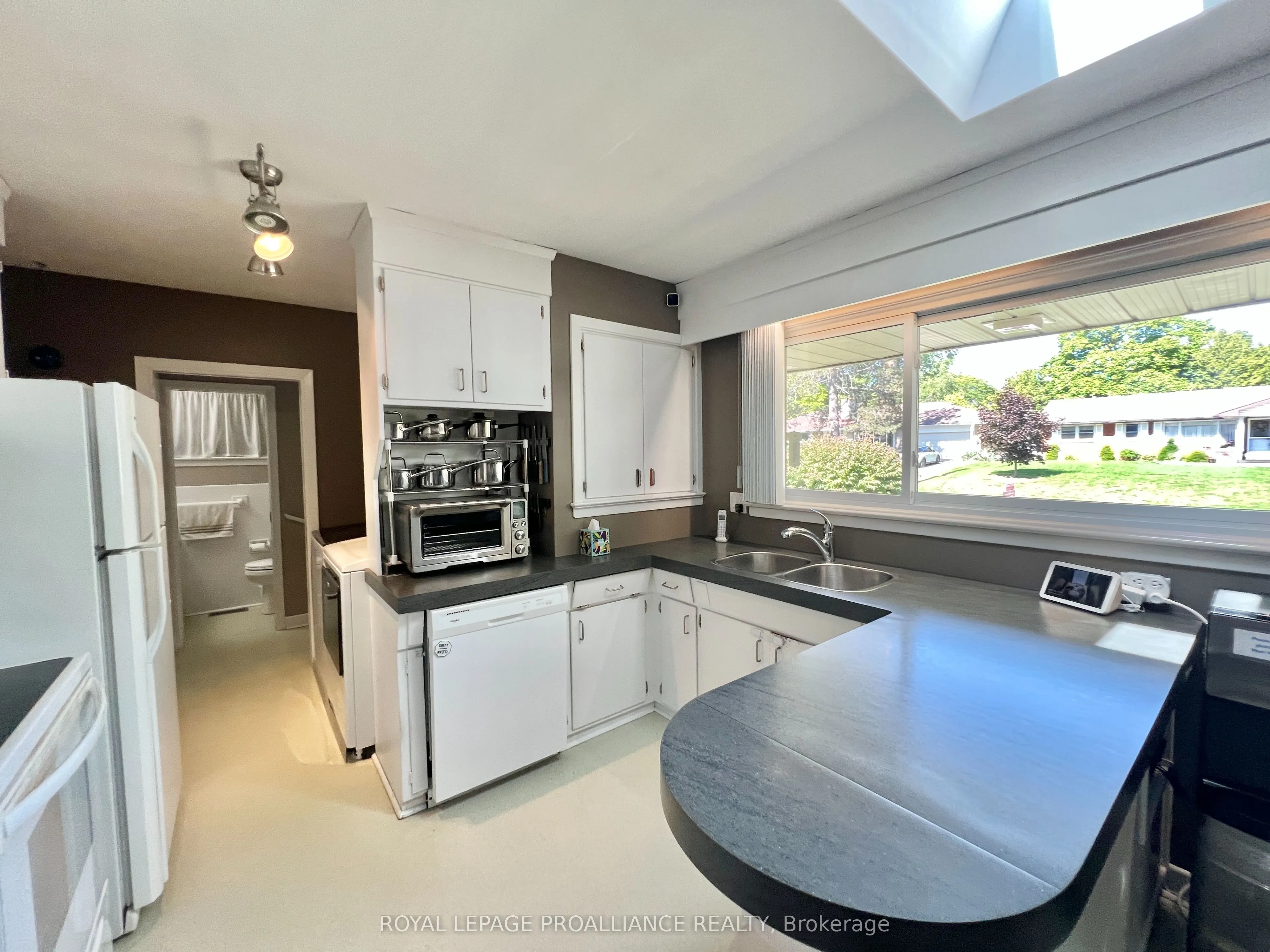 9 Sunset Drive