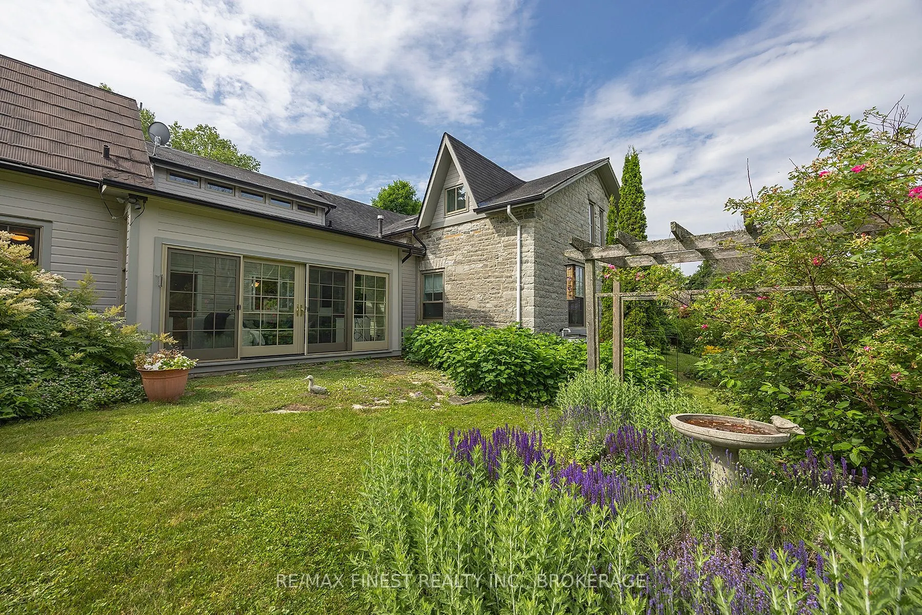 187 SIMMONS Road