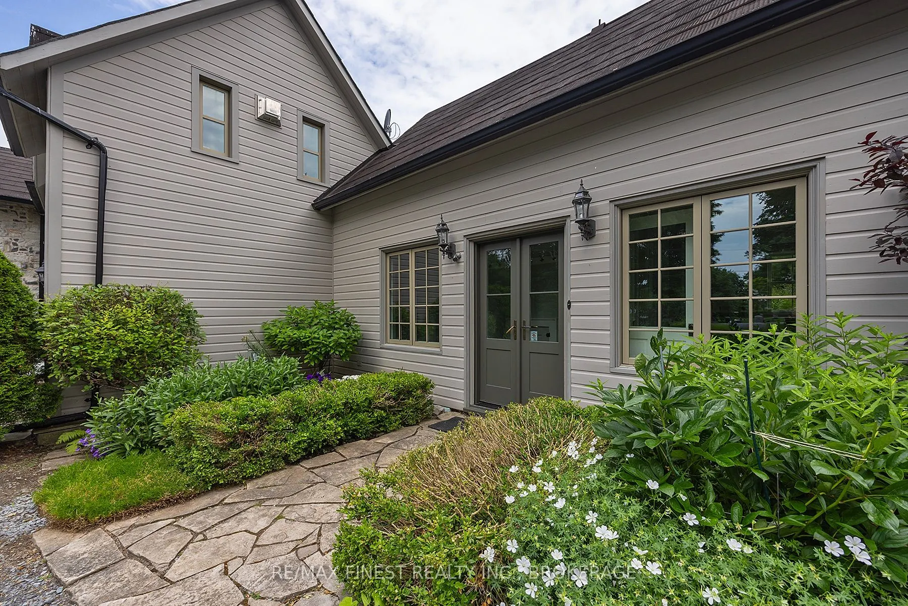 187 SIMMONS Road