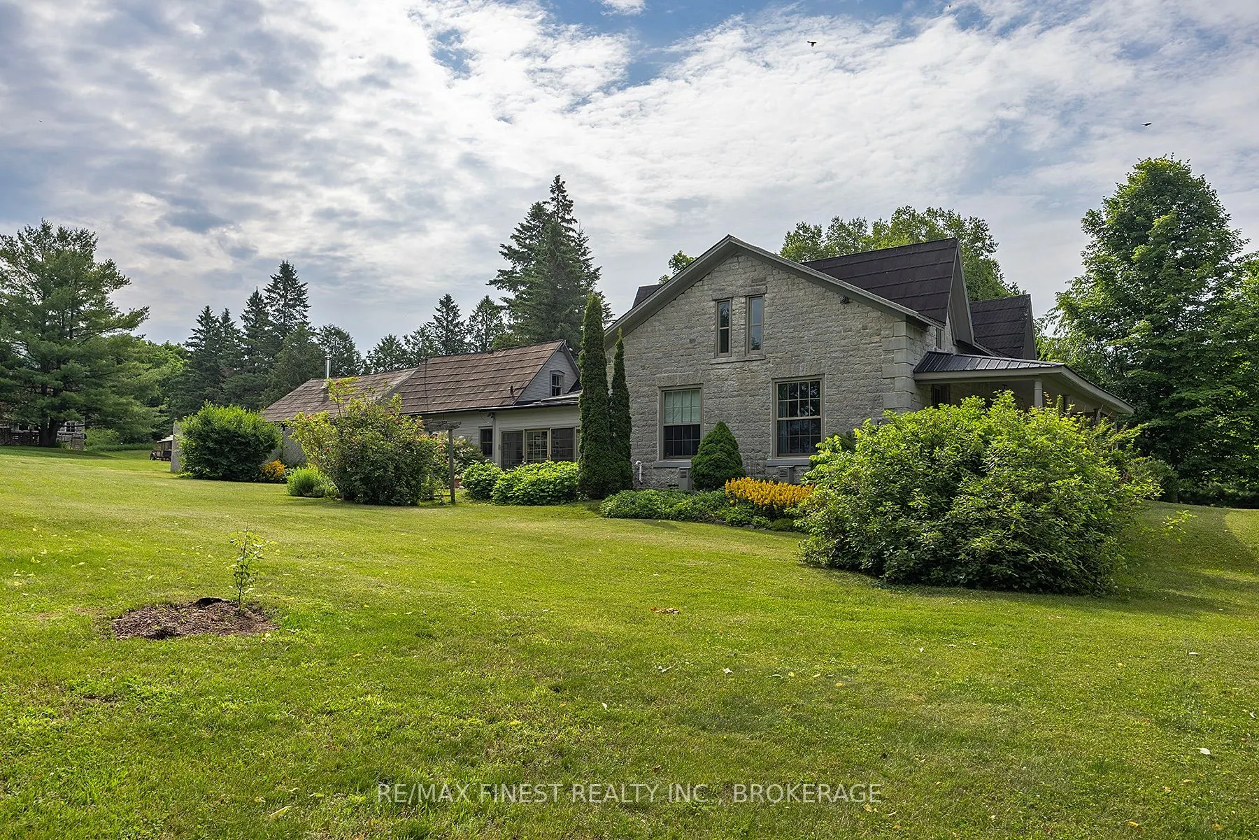 187 SIMMONS Road