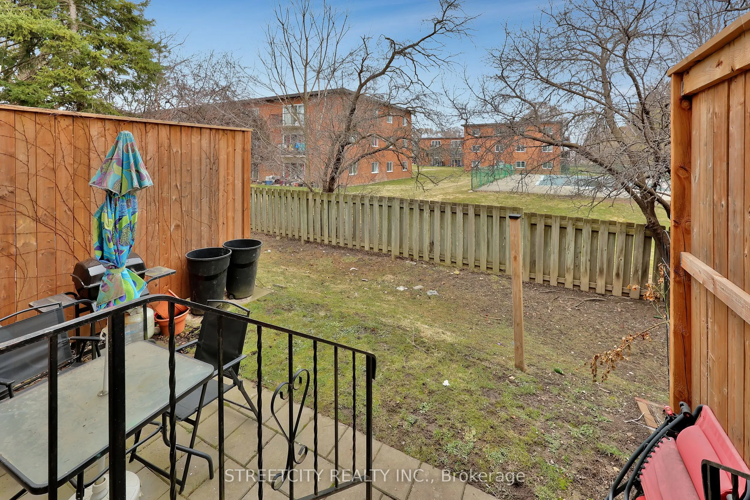 253 Taylor Street, #8