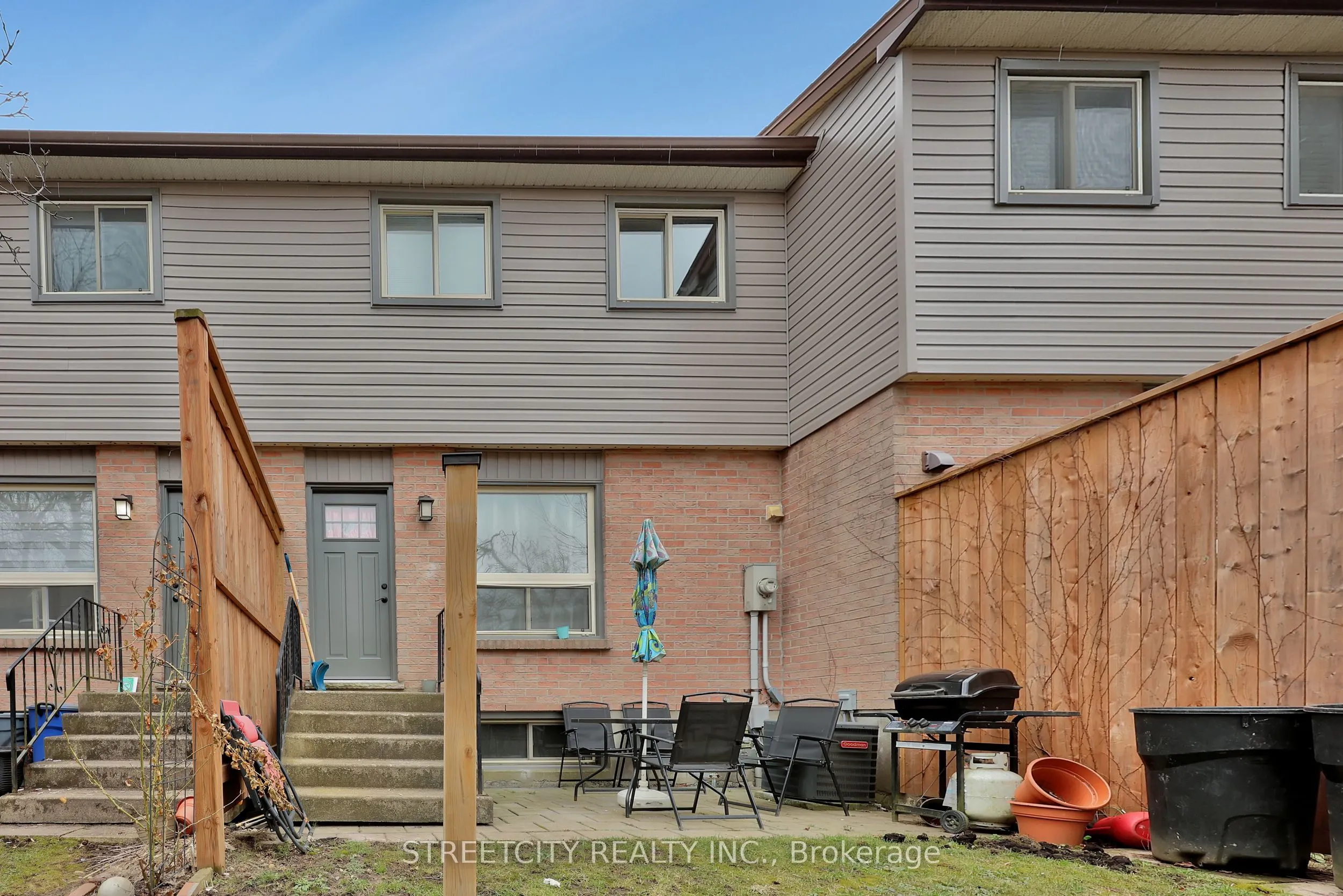 253 Taylor Street, #8