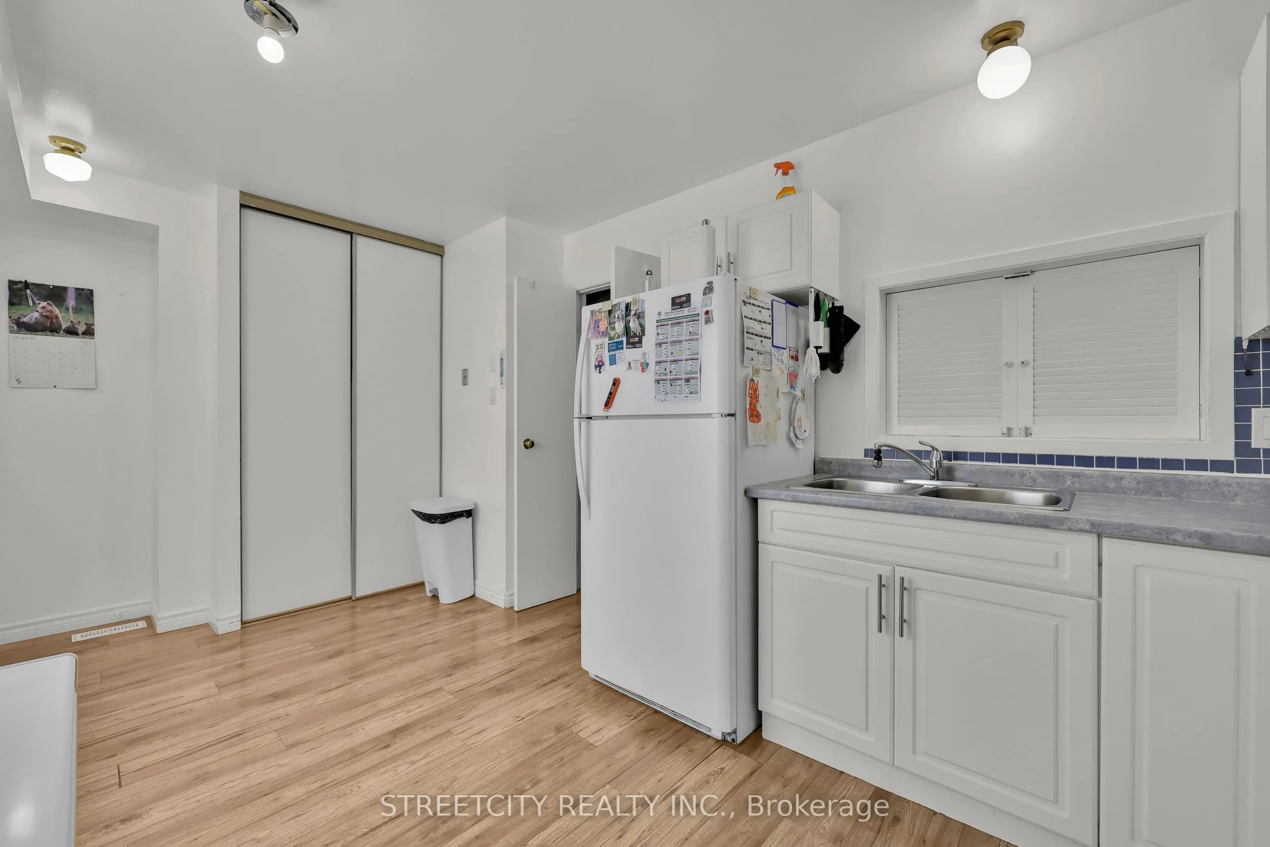 253 Taylor Street, #8