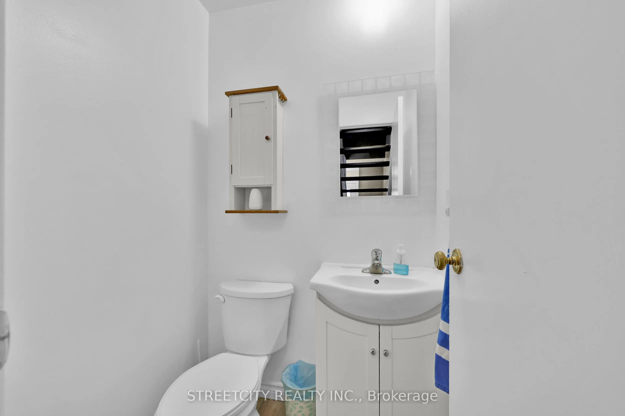 253 Taylor Street, #8