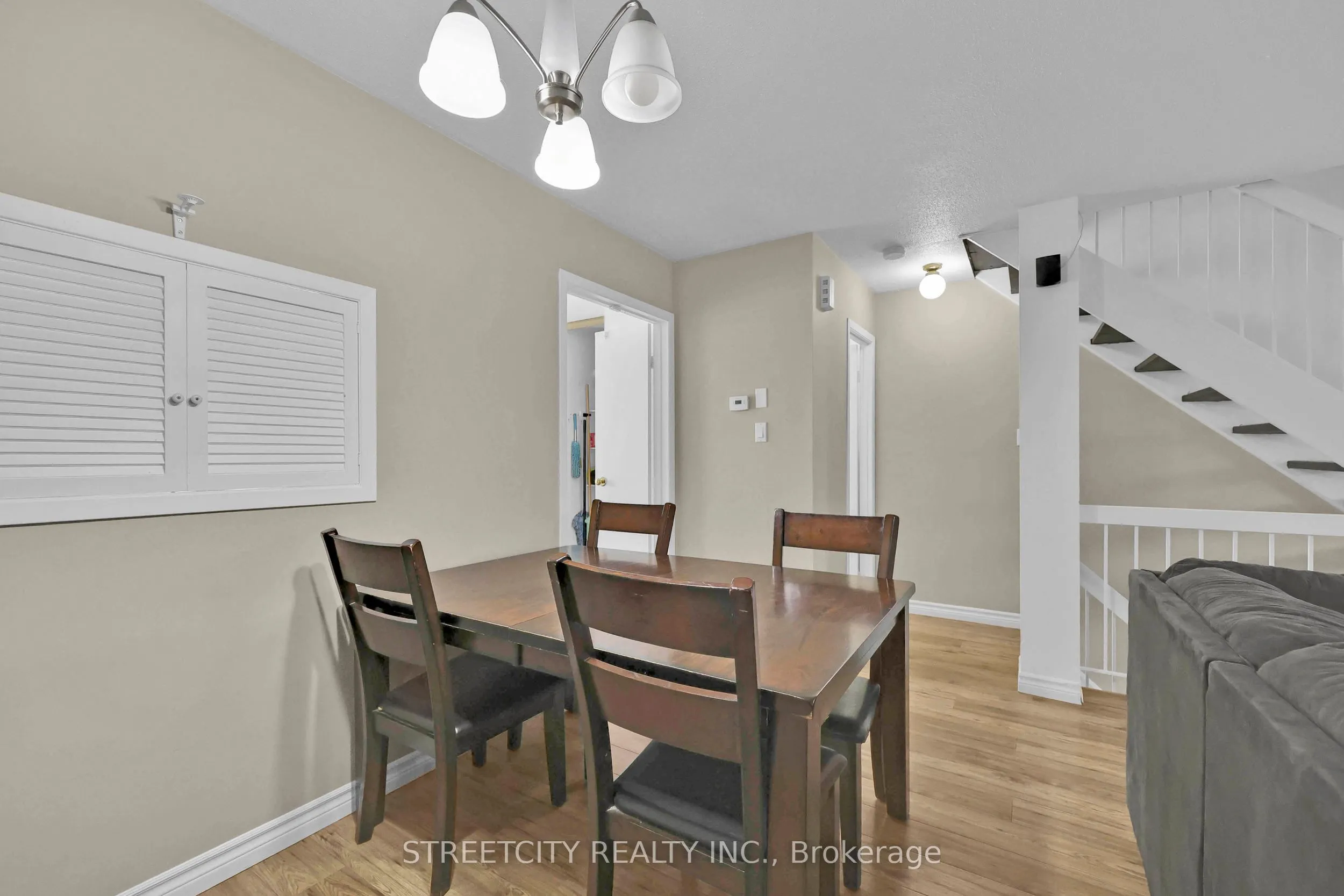 253 Taylor Street, #8