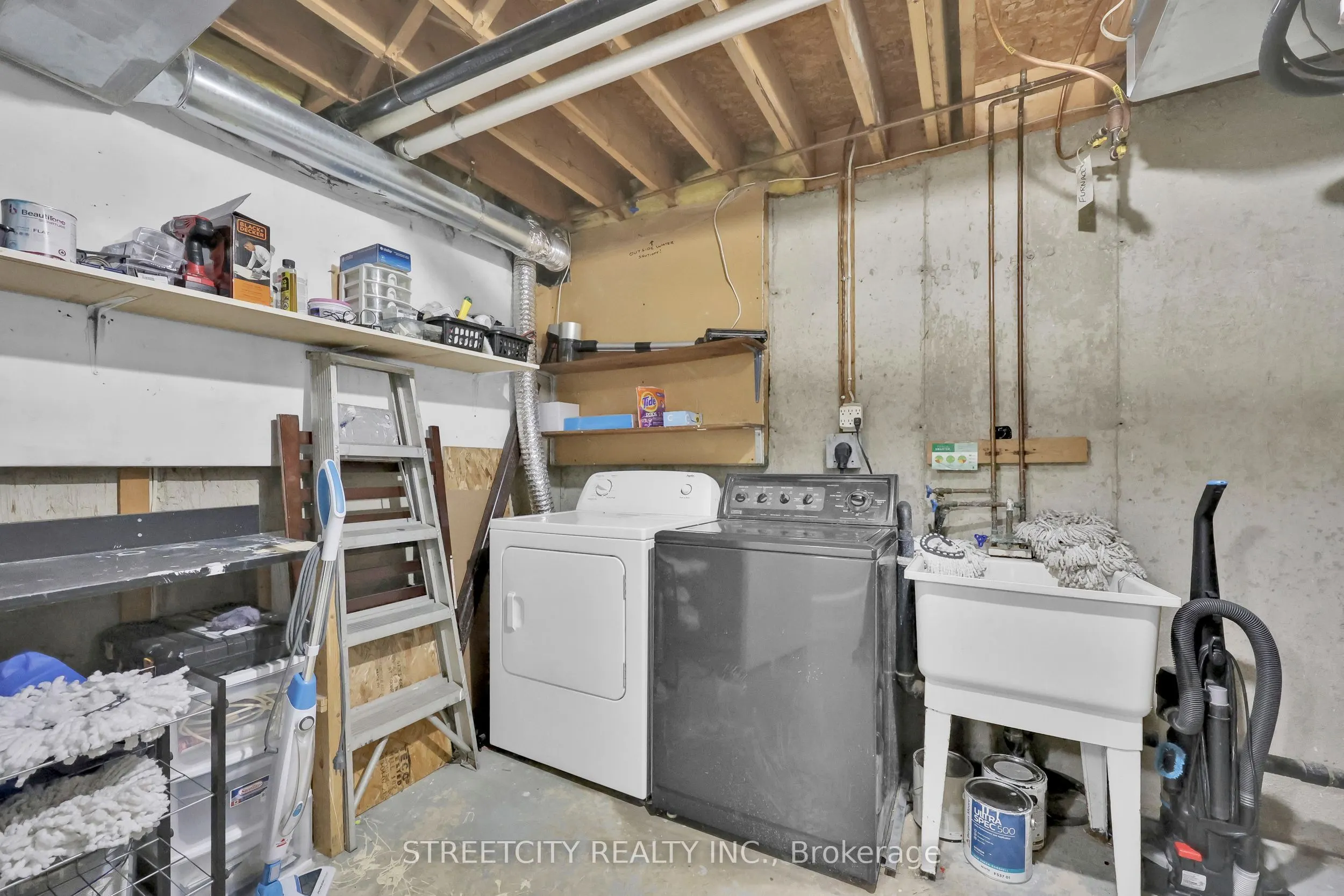 253 Taylor Street, #8