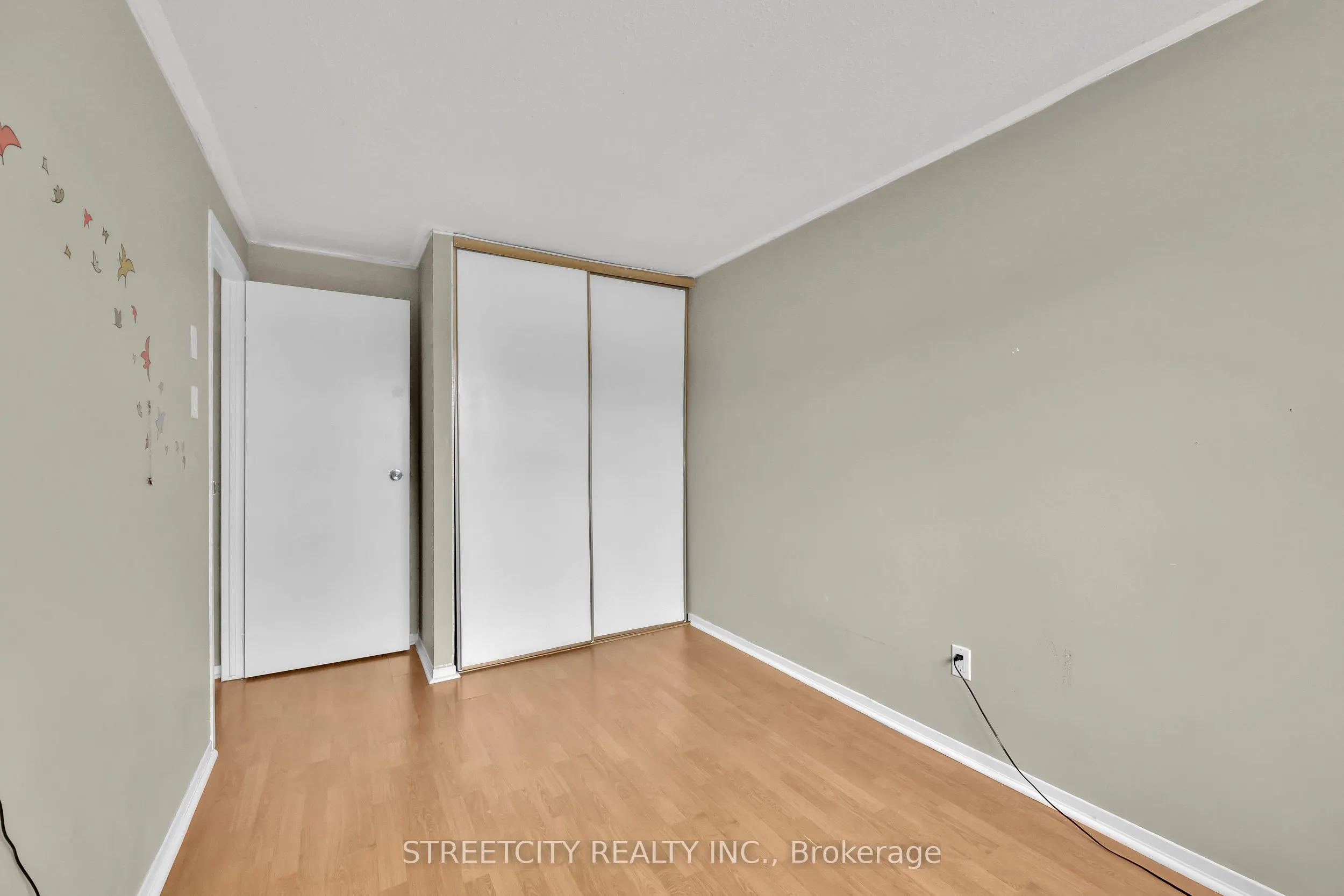 253 Taylor Street, #8