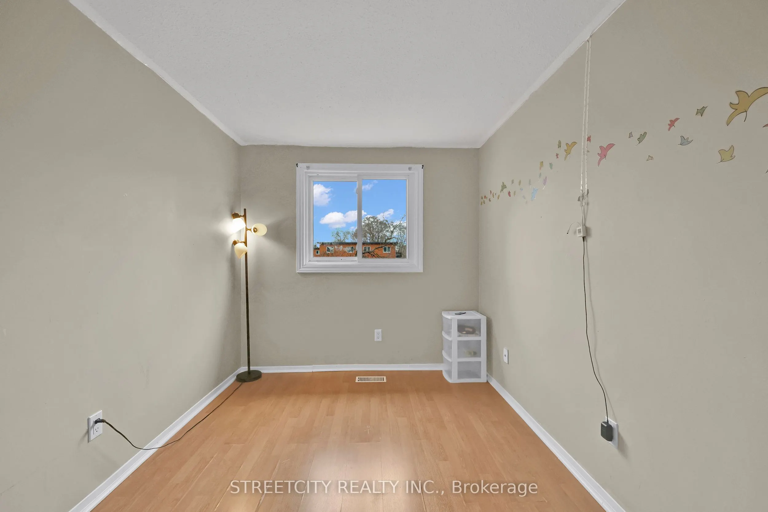 253 Taylor Street, #8