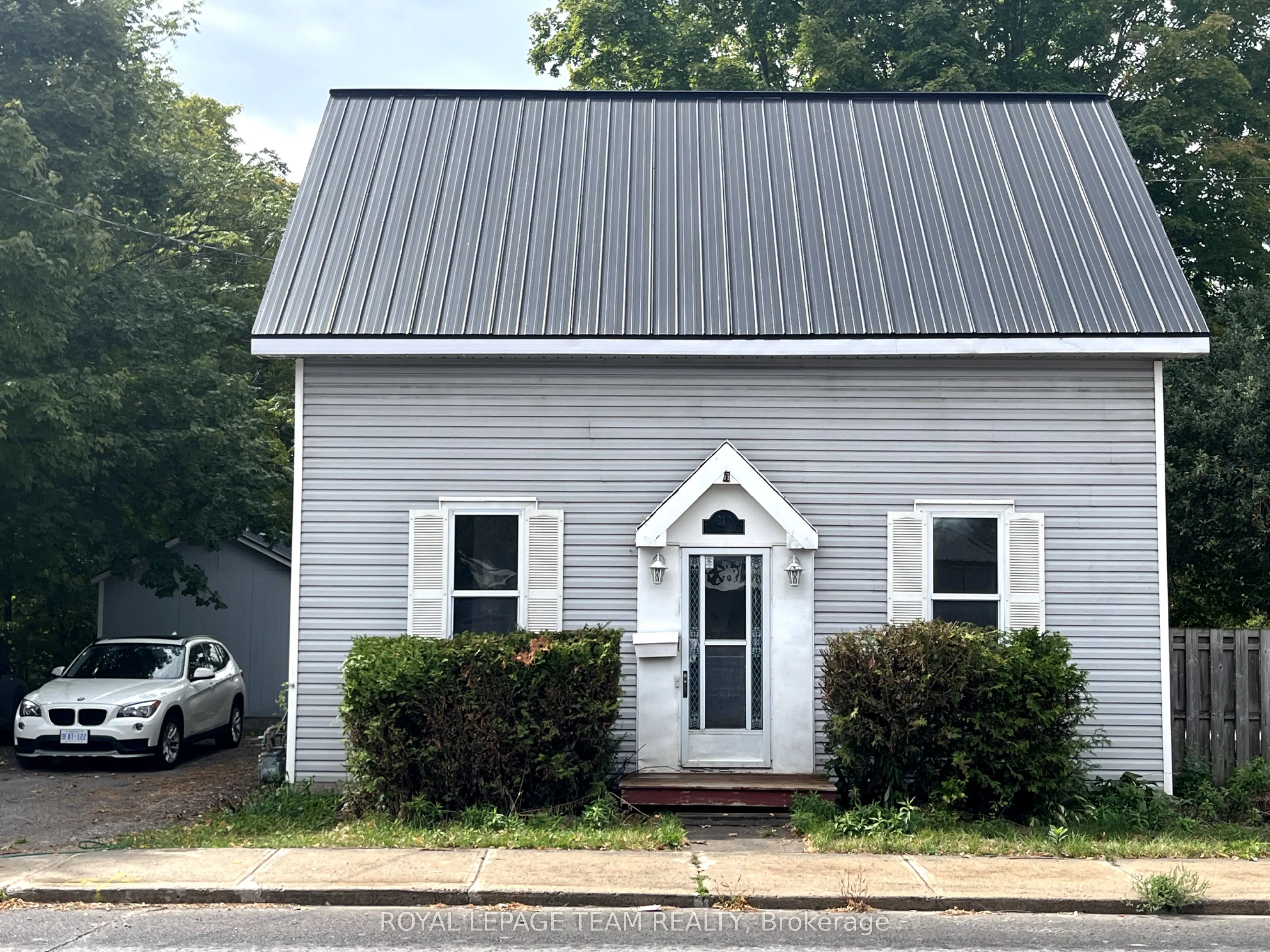 212 Franktown Road