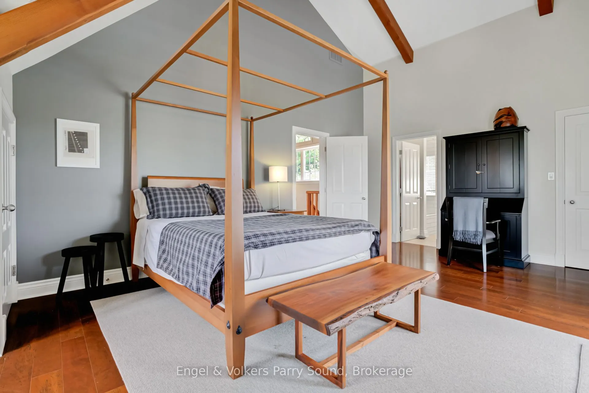 22 Beacon Point Drive