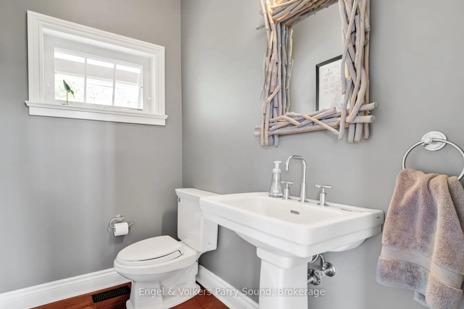 22 Beacon Point Drive