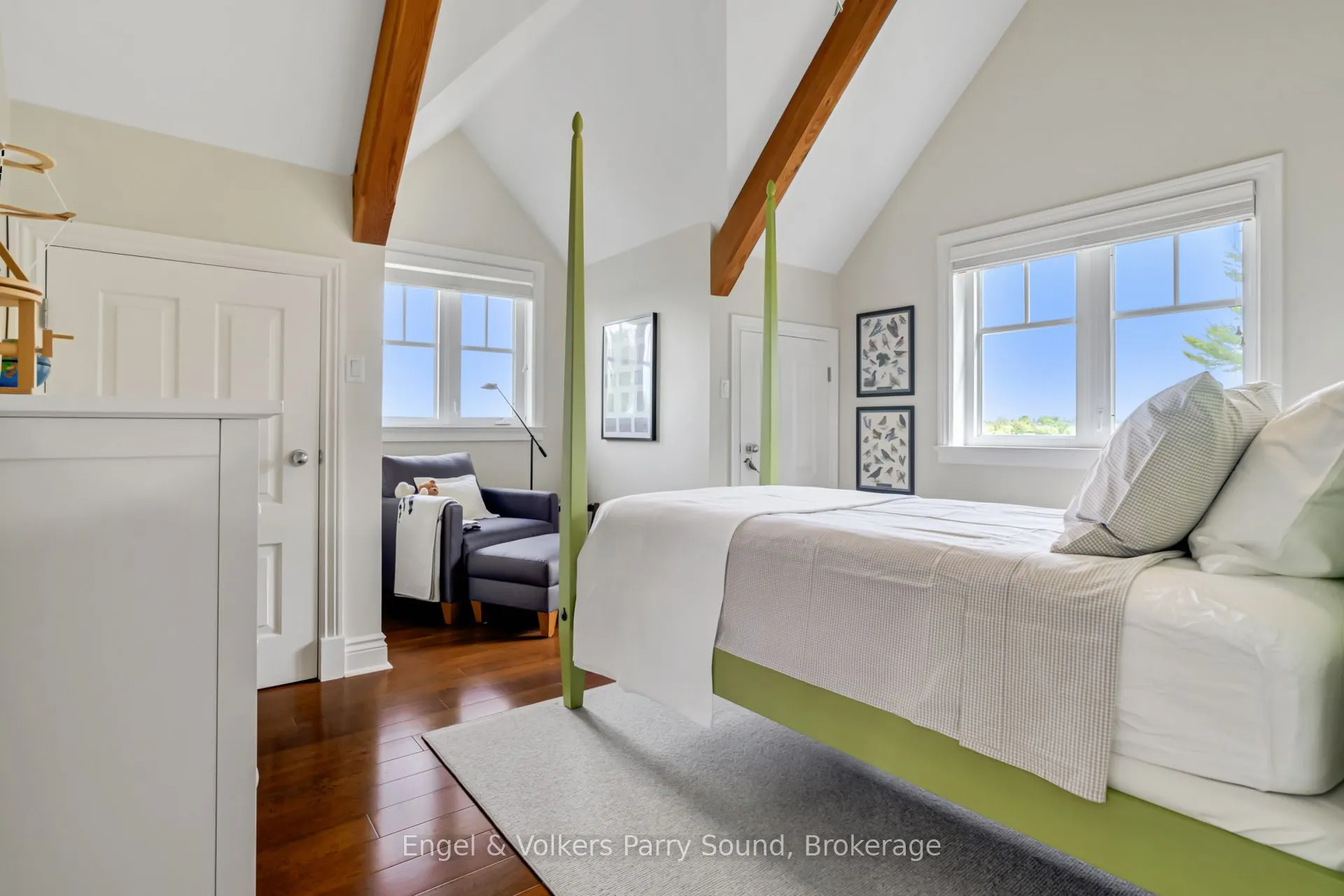 22 Beacon Point Drive